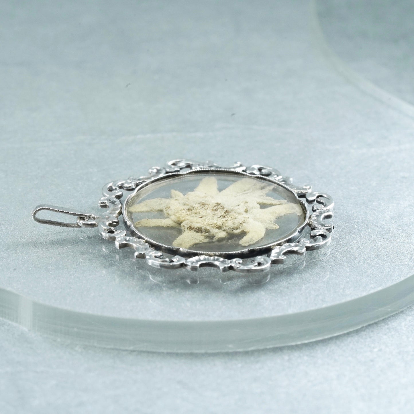 Vintage sterling silver handmade 925 flower pendant