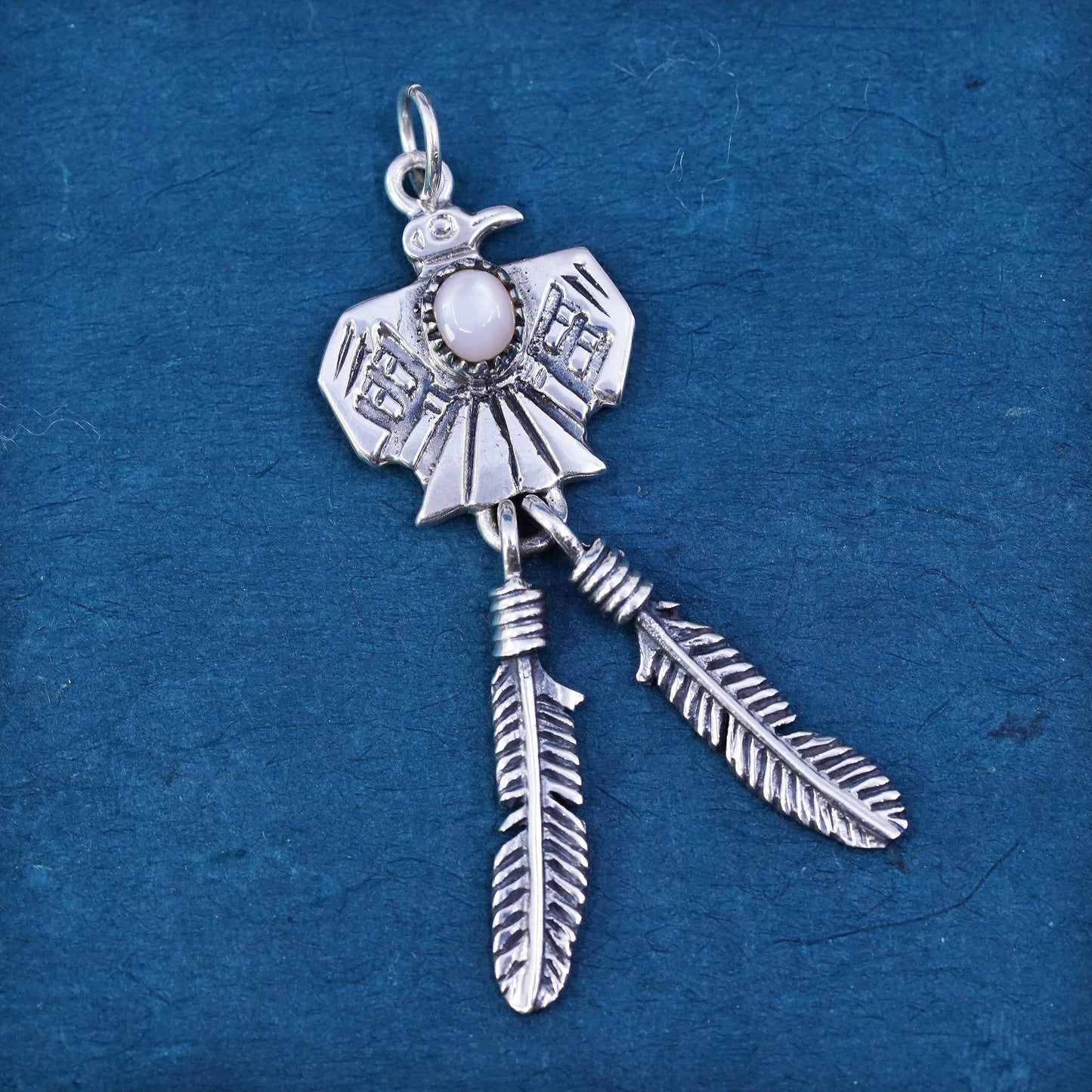Native American Zuni Sterling 925 silver eagle Pendant feathers mother of pearl