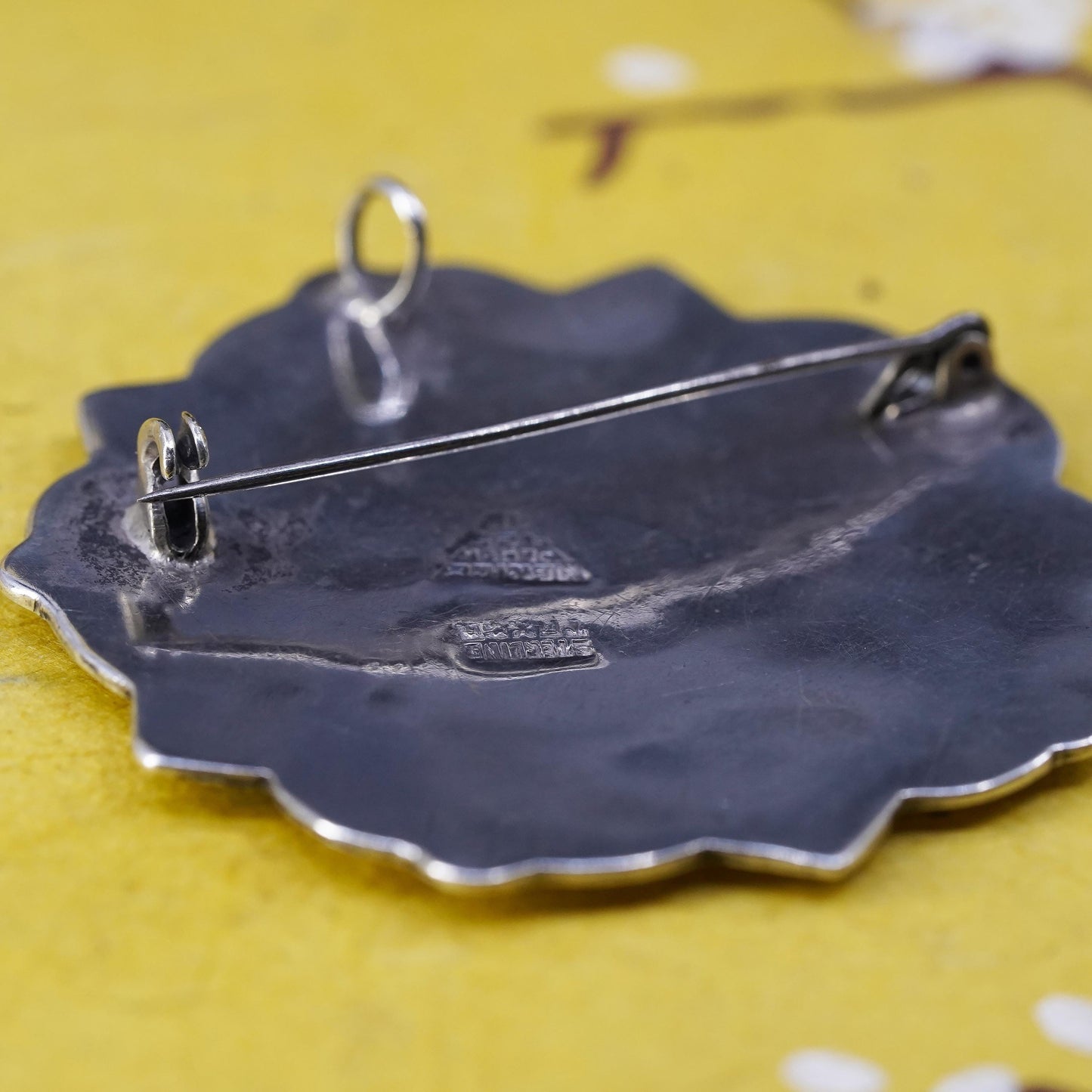 Vintage southwestern handmade sterling 925 silver flower brooch with abalone