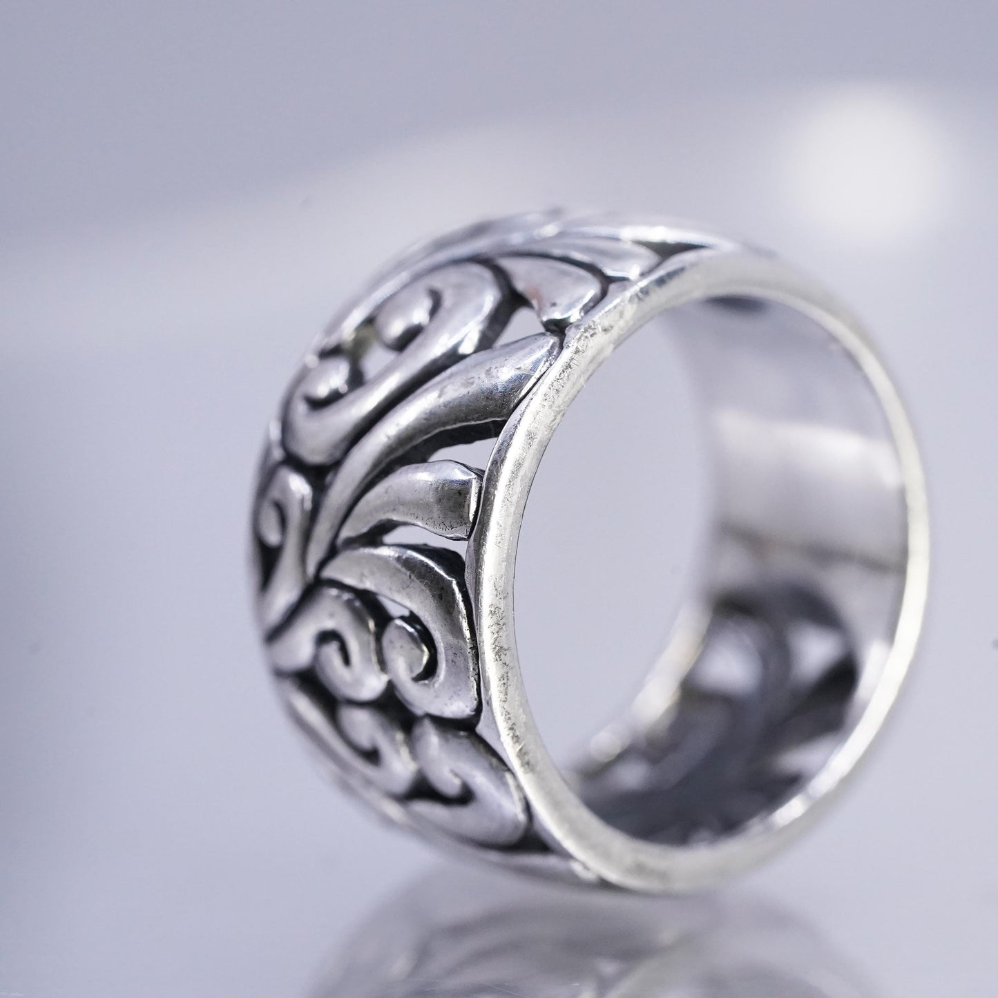 Size 8.5, vintage Sterling 925 silver handmade ring, filigree heart band