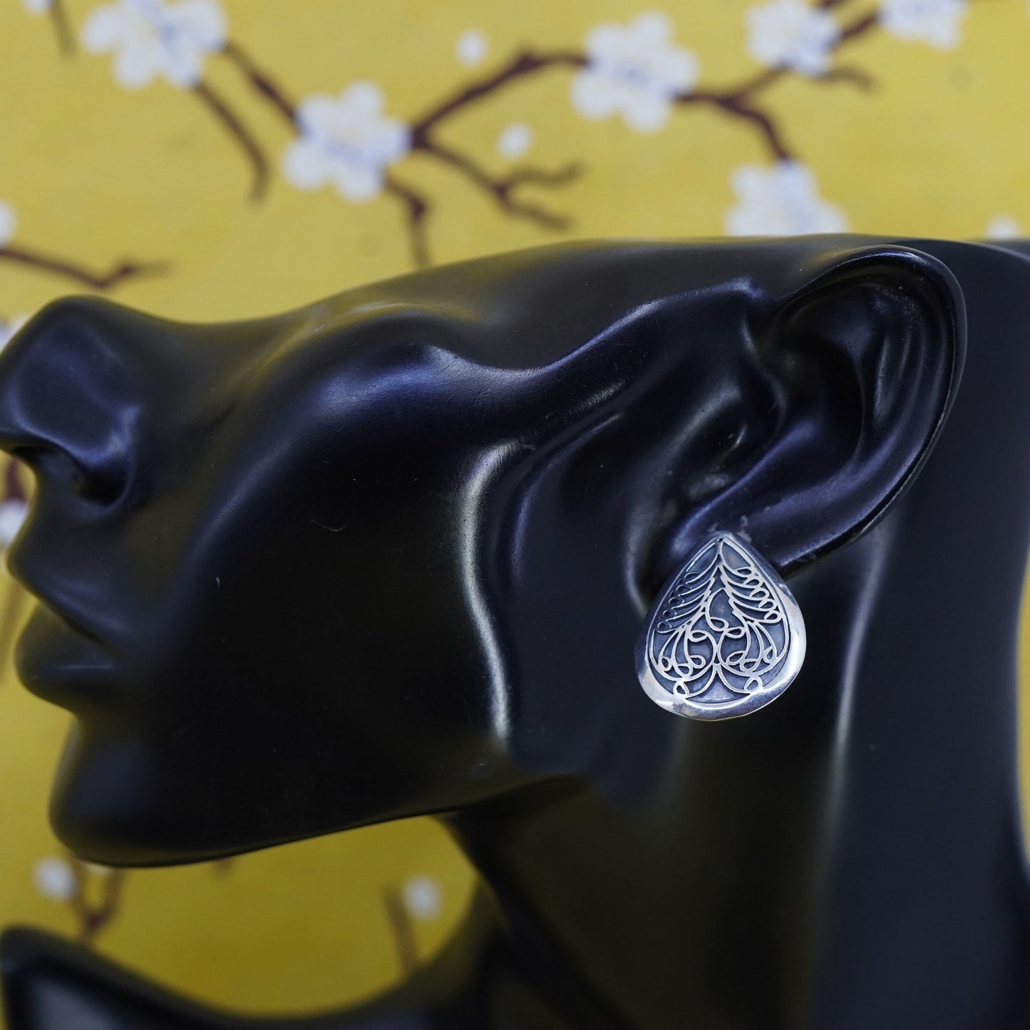 Southwestern Sterling 925 silver handmade filigree teardrop earrings