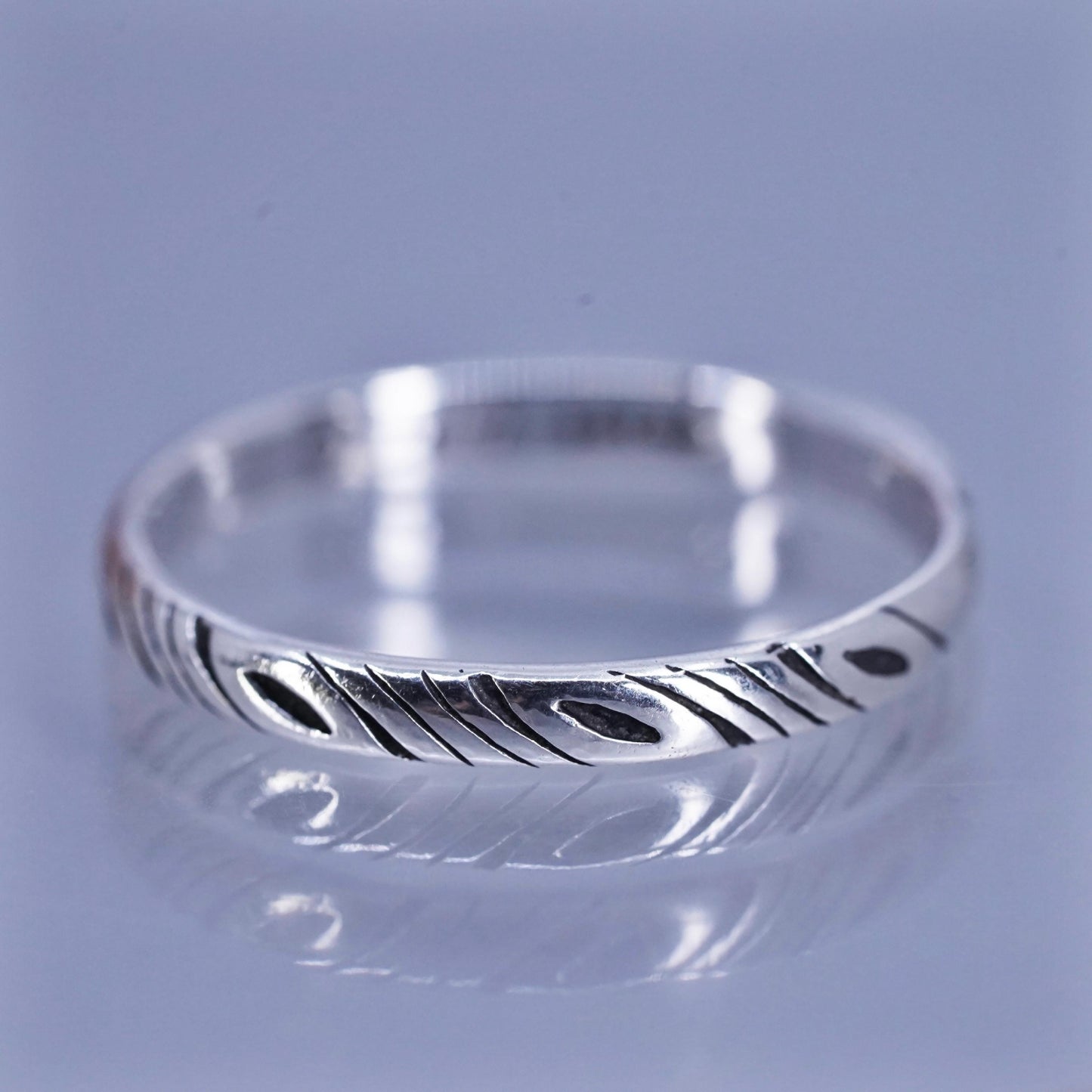 Size 8, southwestern Sterling 925 silver wedding ring, textured stackable band
