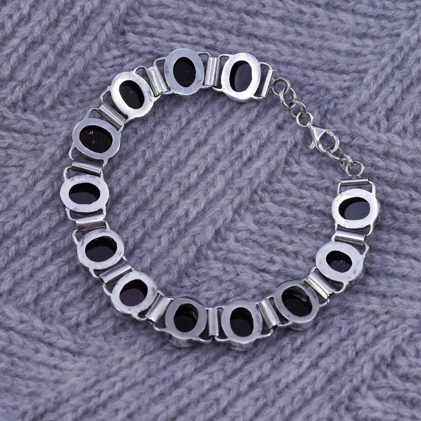 7.5", vintage Sterling 925 silver handmade tennis bracelet with oval garnet