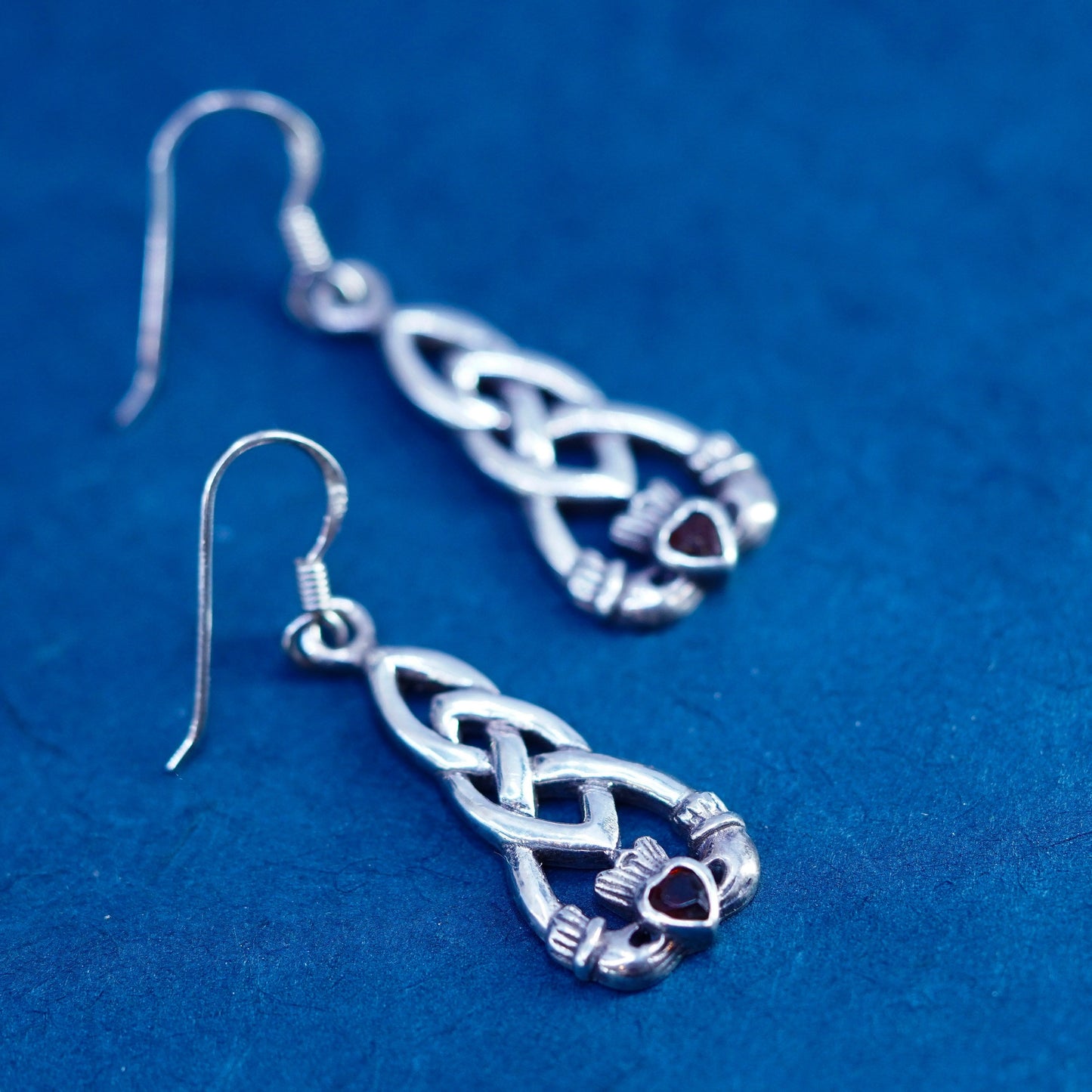 Sterling silver friendship earrings 925 Irish claddagh holding heart hands ruby