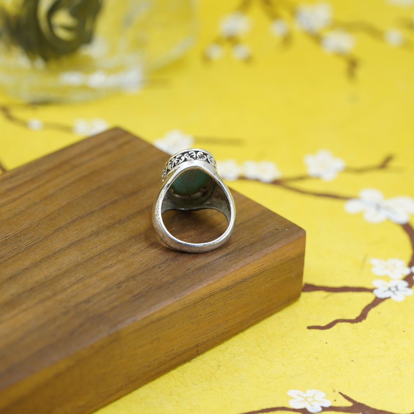 Size 6, vintage Sterling 925 silver handmade ring with oval turquoise inlay