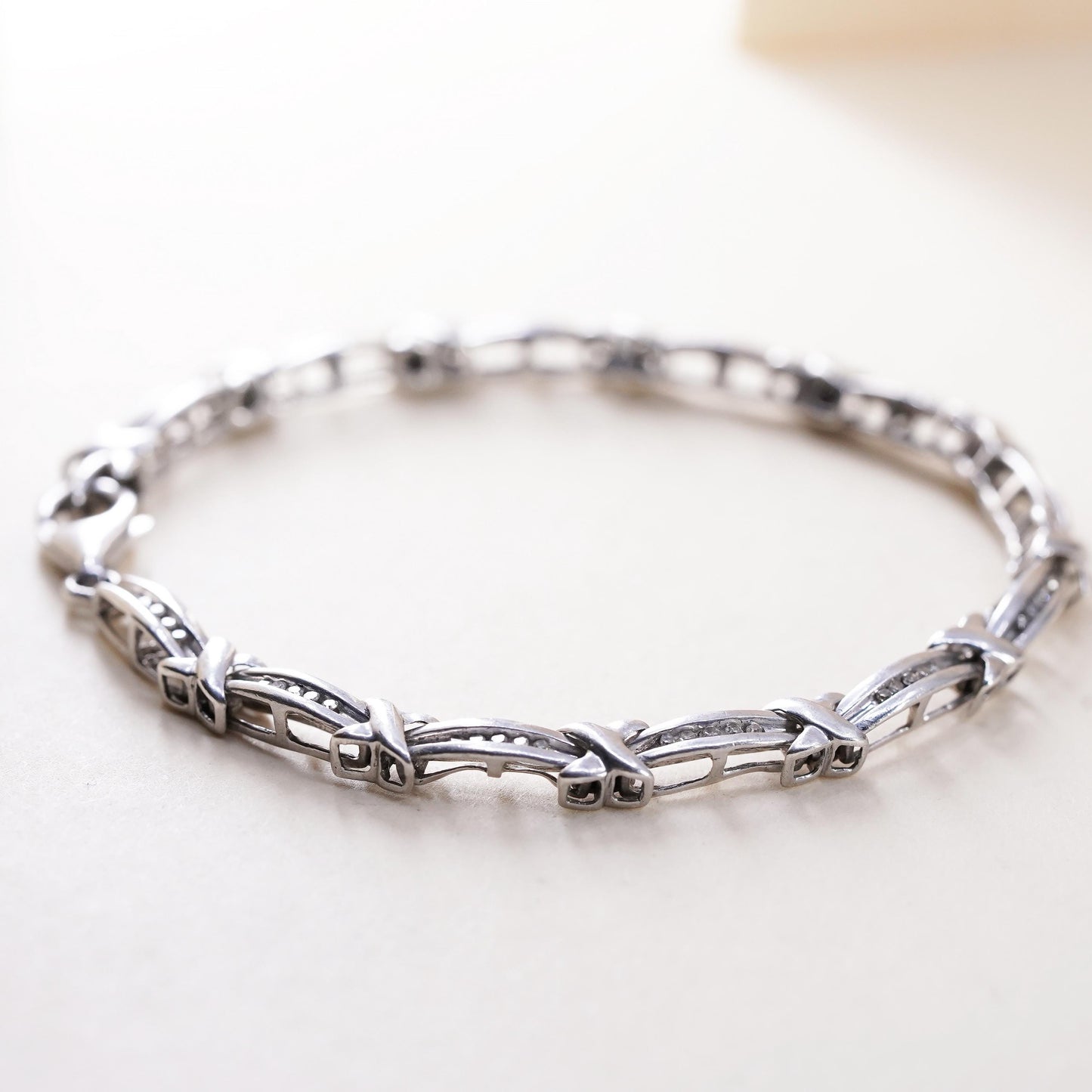 6.25", Vintage sterling 925 silver tennis bracelet with cluster diamond