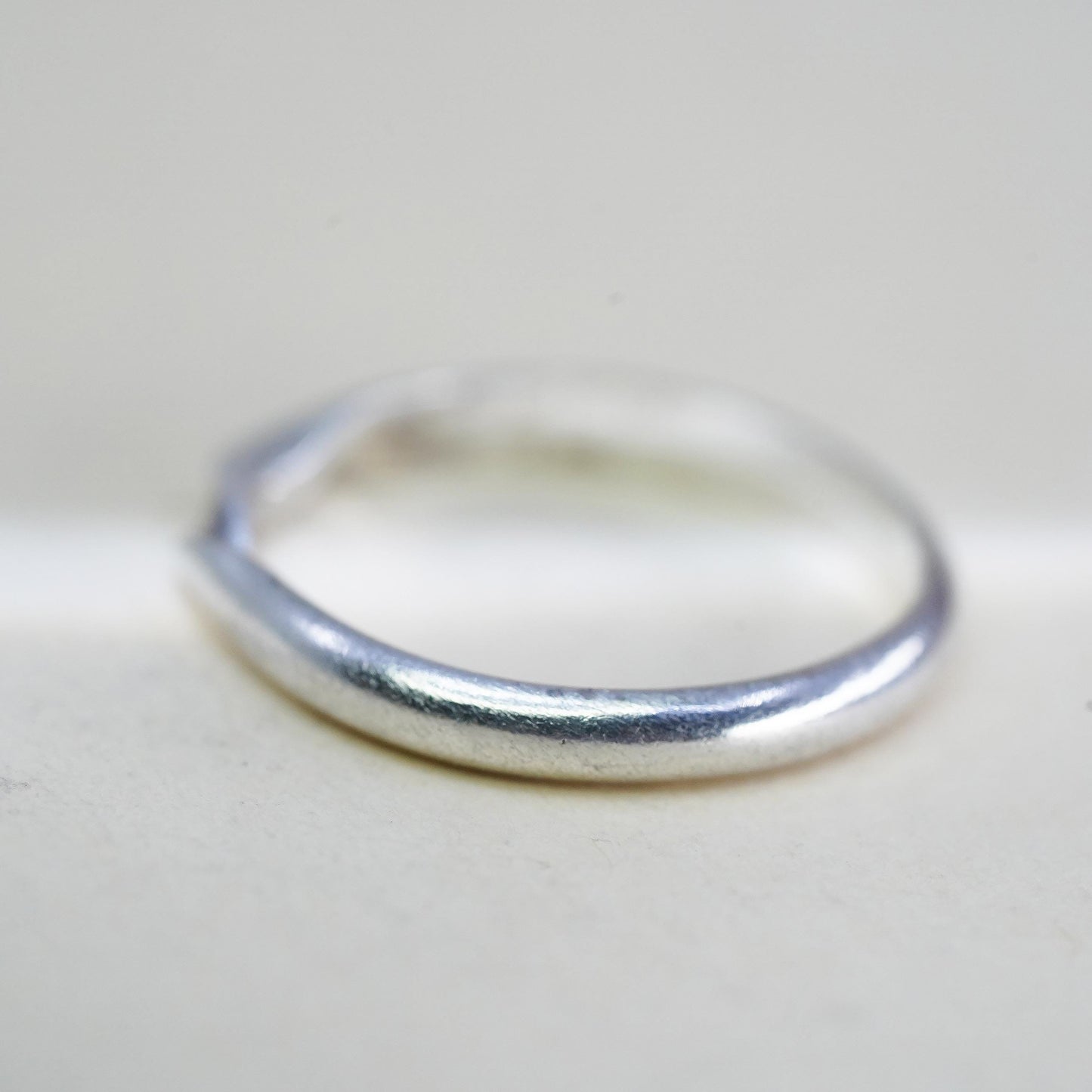 Size 6, vintage sterling silver handmade twisted ring, 925 thin stackable band