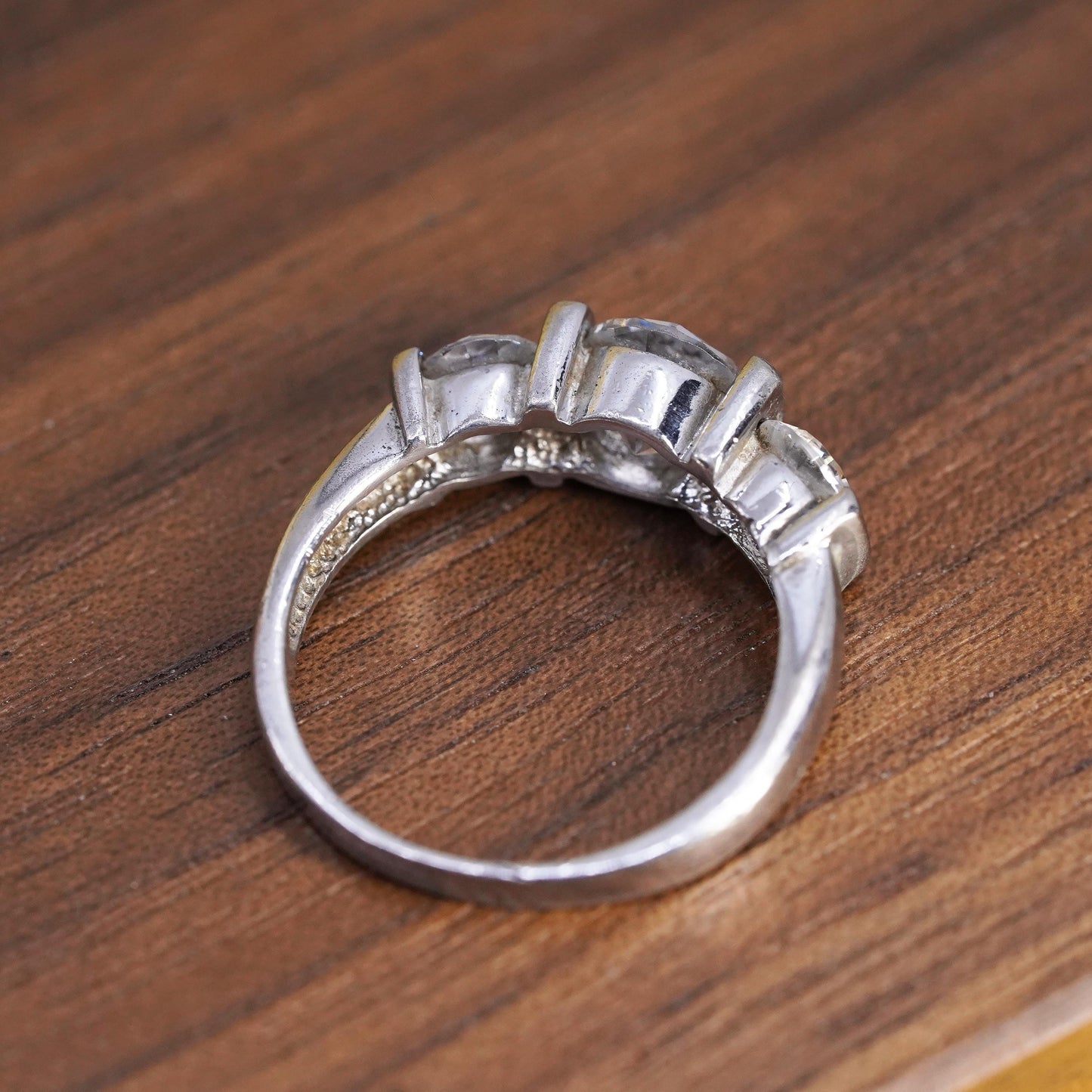 Size 7.5, vintage Sterling 925 silver anniversary ring with clear cz