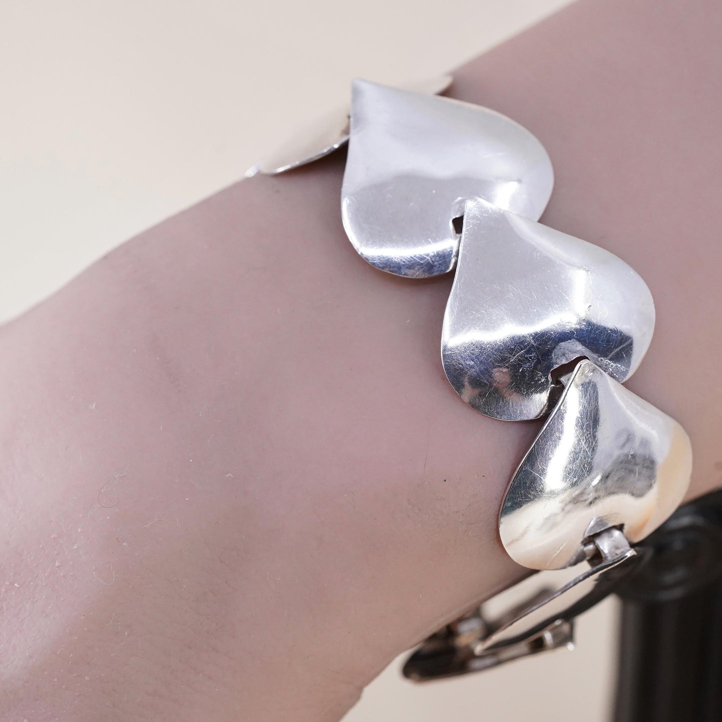 6.5", Vintage Mexican sterling 925 silver handmade heart disc charm bracelet