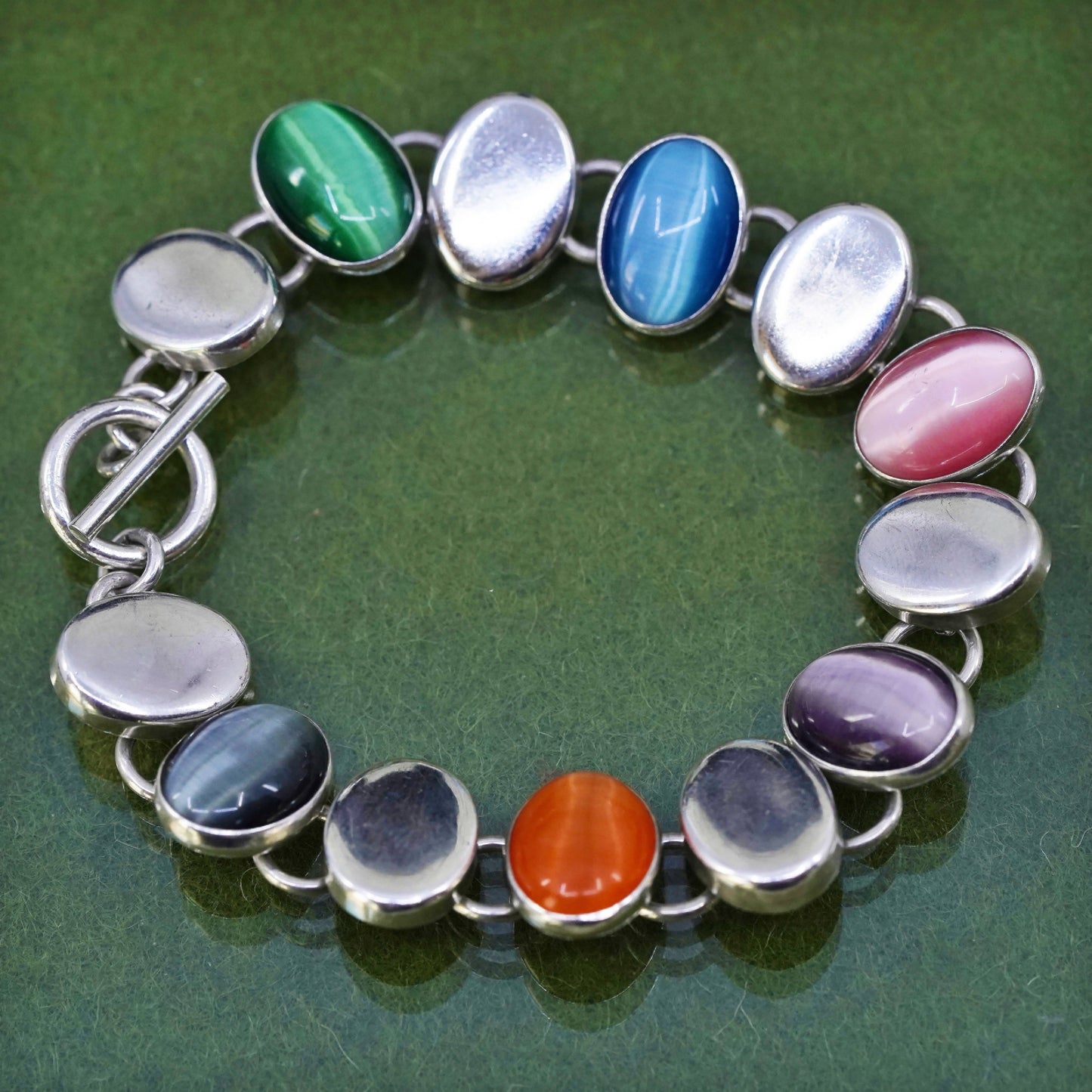 7", Mexican 925 sterling silver bracelet with colorful cats eye toggle closure