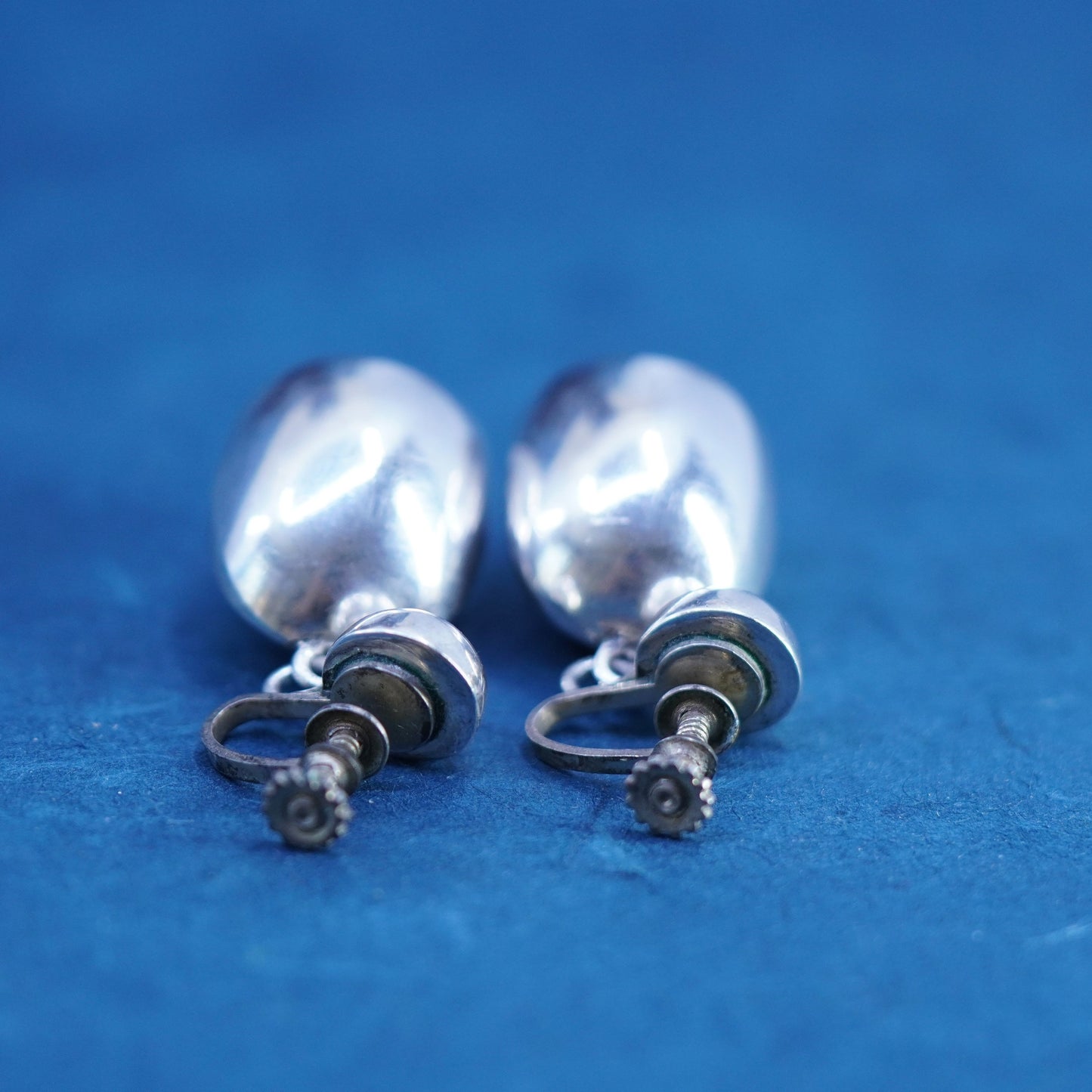 Hecho En Sterling silver handmade earrings, 925 screw back with puffy dangles