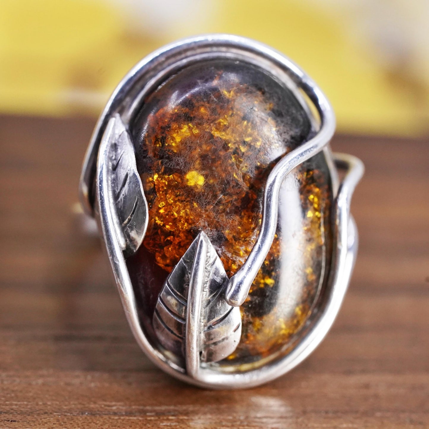 Size 7.5, vintage Sterling 925 silver statement wired ring oval Amber leaves