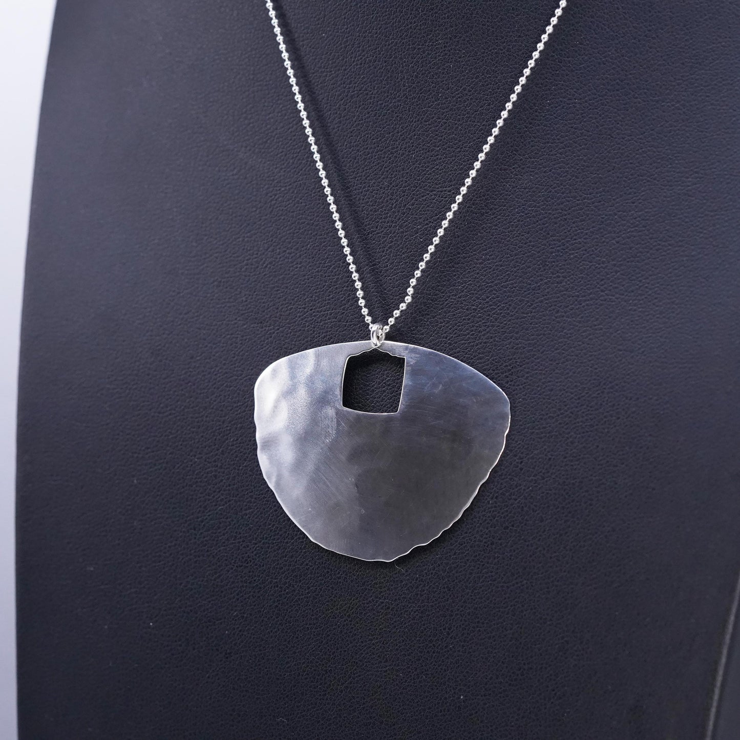 16", Vintage Silpada Sterling 925 Silver Hammered Big Dreamer Necklace N2727