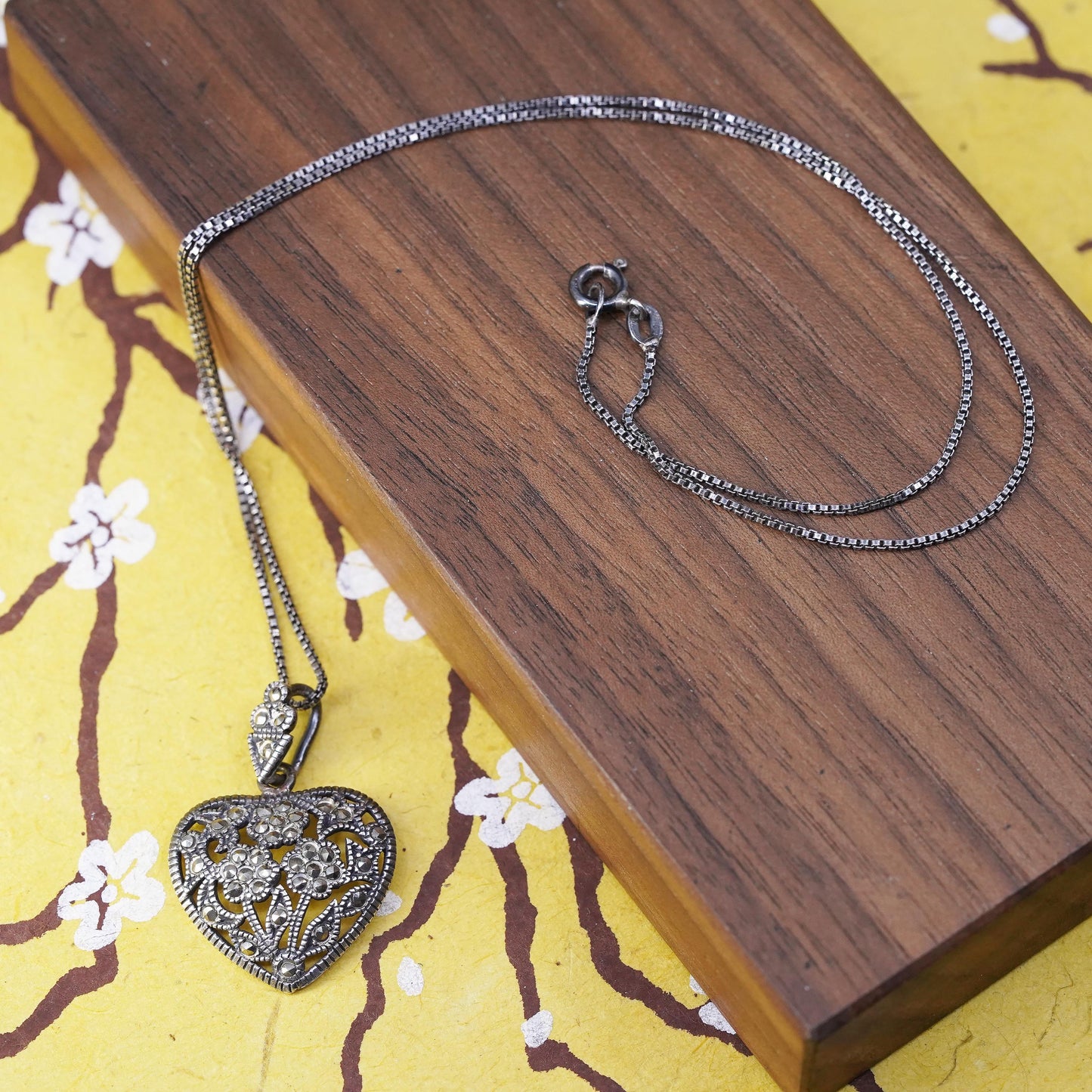 18" 1mm, Sterling silver necklace, 925 box chain with heart marcasite pendant