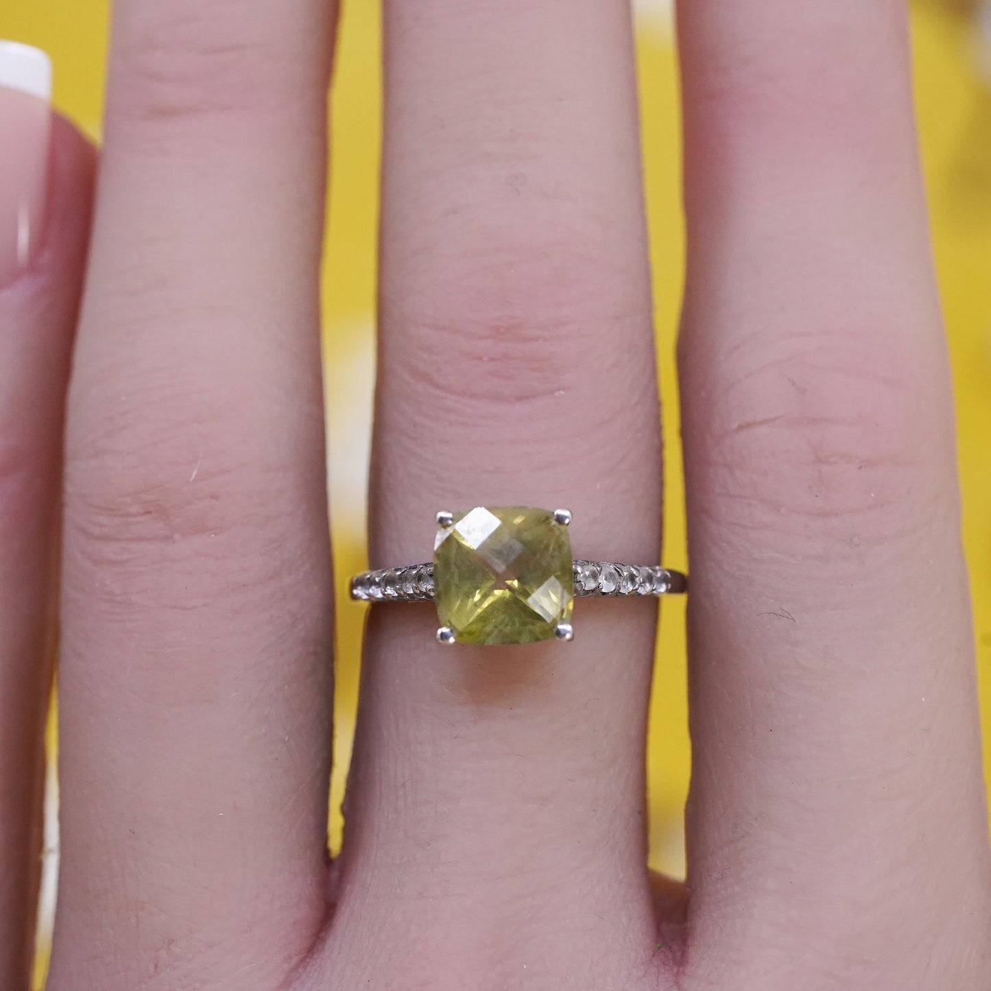 size 7.25, vintage Sterling 925 silver handmade ring, stackable band w/ peridot
