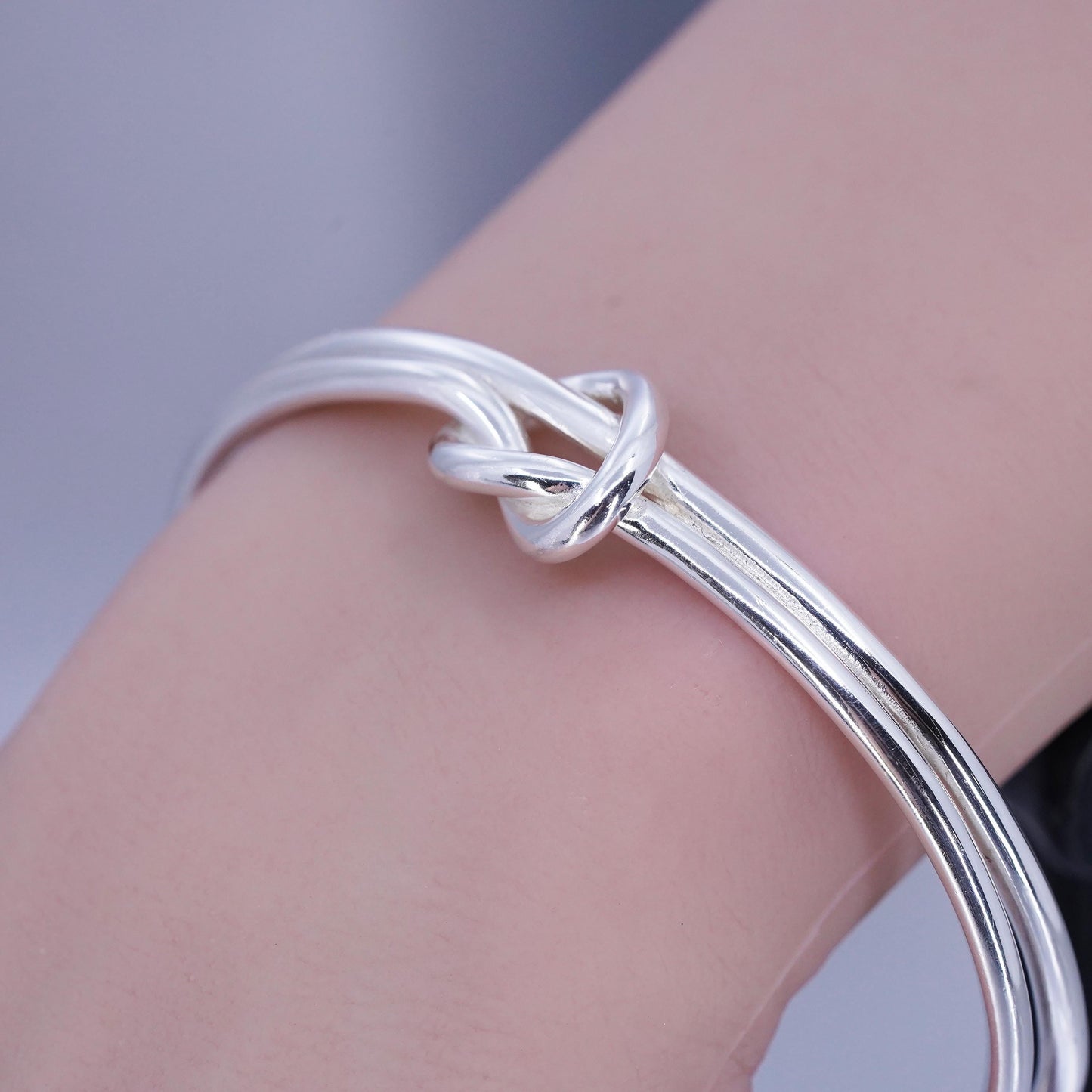 7.75”, Vintage Sterling 925 silver handmade bracelet, twisted knotted cuff