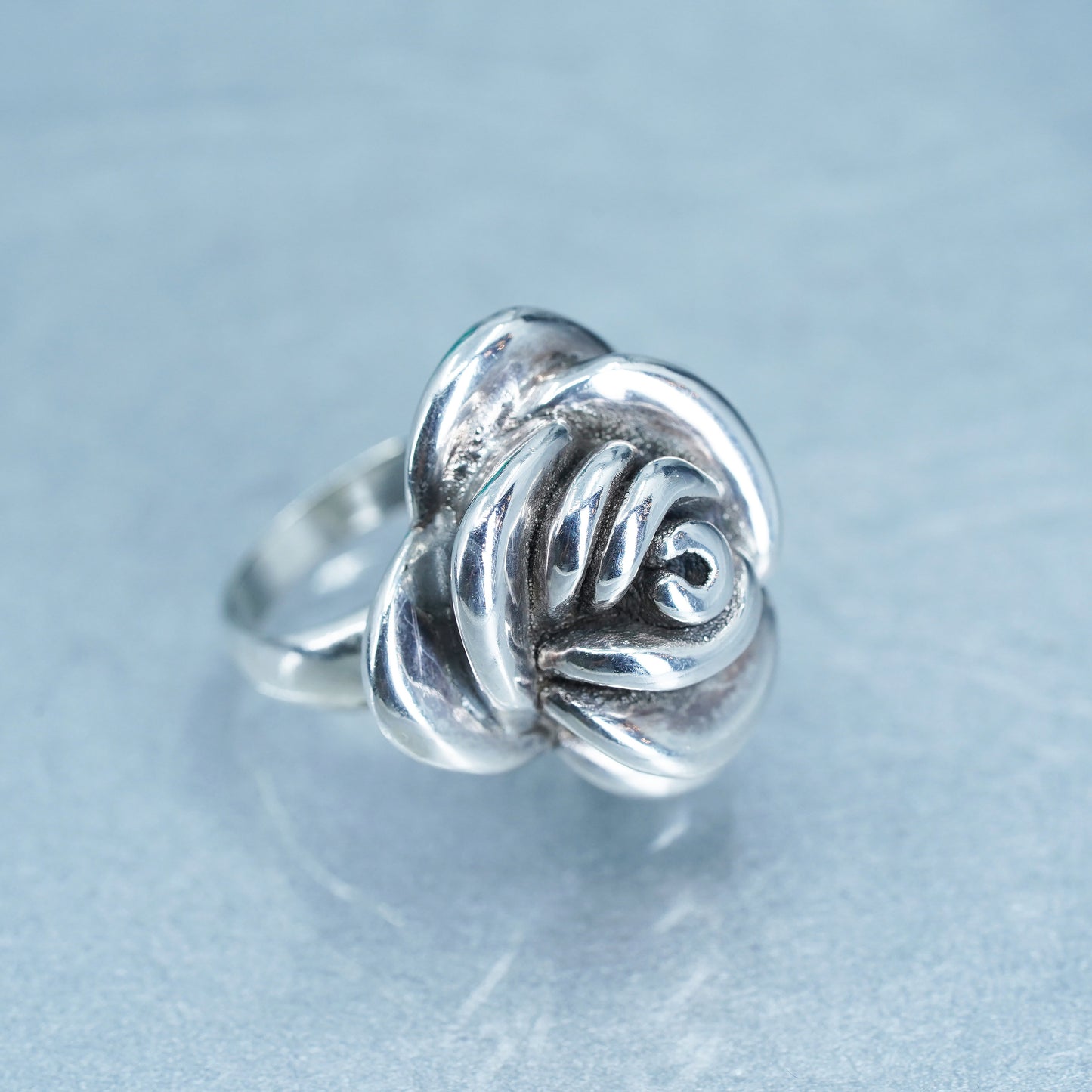 Size 6.5 vintage southwestern Sterling 925 silver handmade ring, flower band