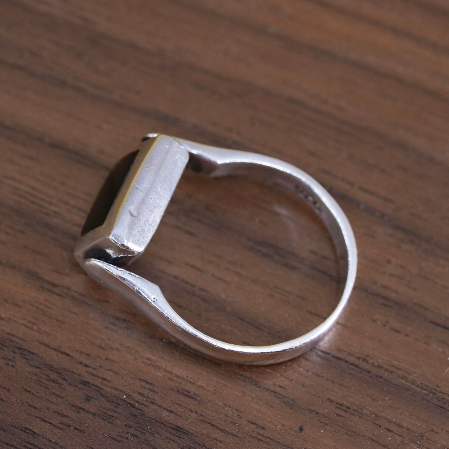 Size 7.5, Sterling silver double sided ring, 925 band with onyx mother of pearl