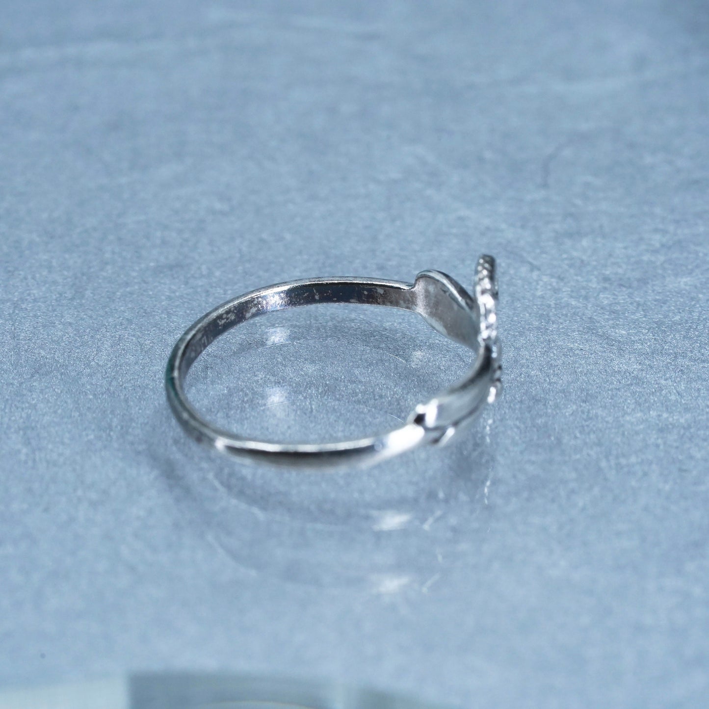 Size 7, vintage Sterling 925 silver handmade ring, dragonfly band