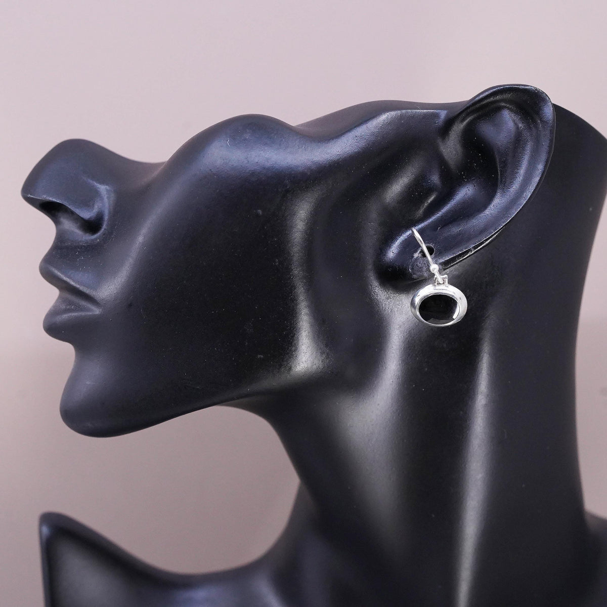Vintage southwestern sterling 925 silver handmade oval earrings with blue onyx
