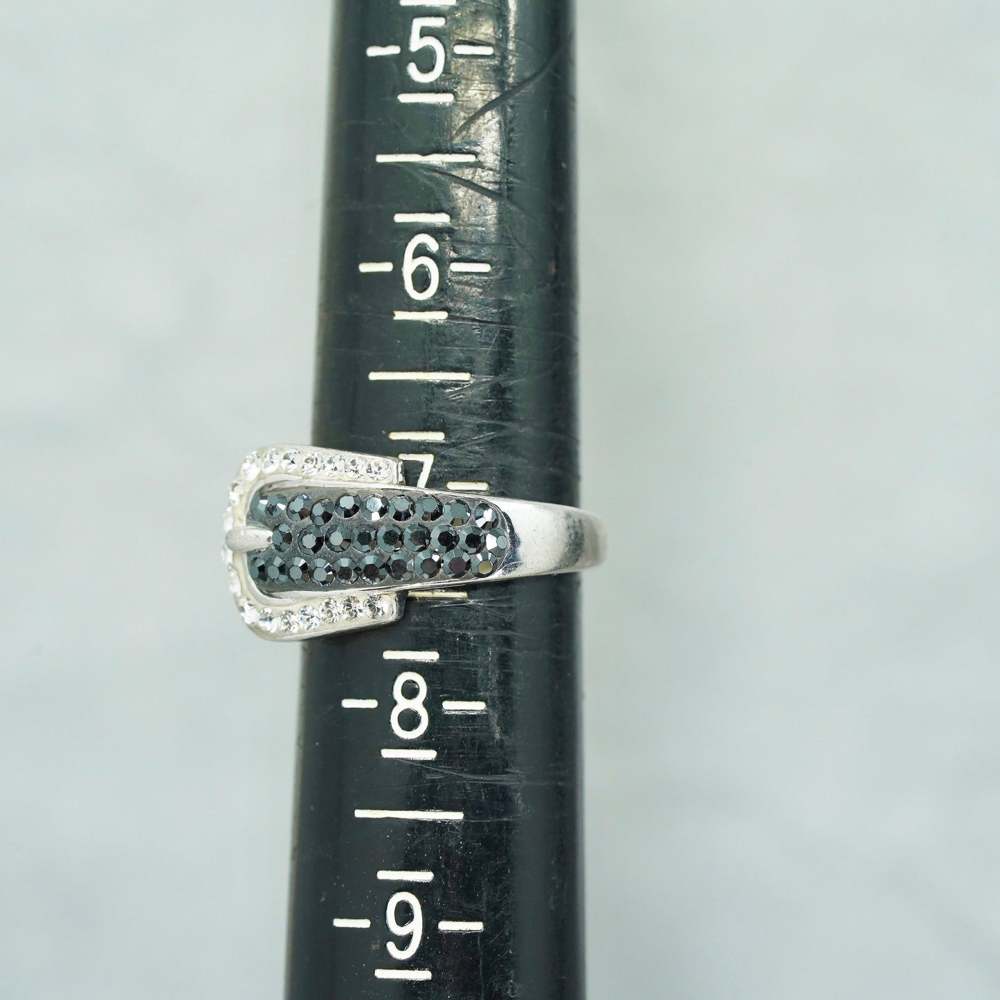 Size 7, vintage Sterling 925 silver belt ring with cluster cz