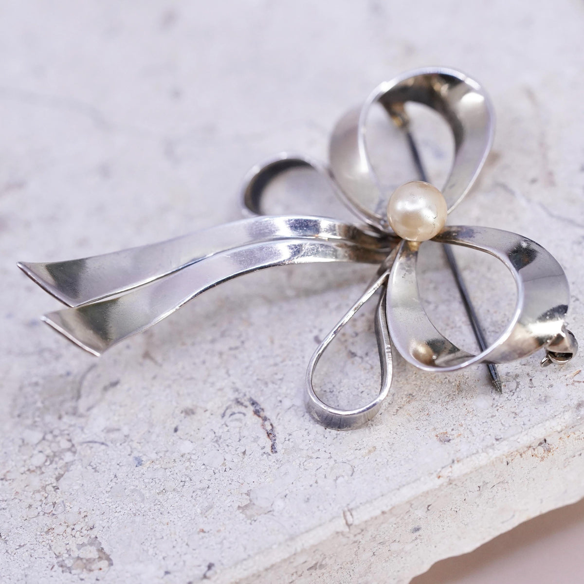 vermeil gold plated Sterling Silver Bow Brooch Pearl, Modernist Pin, Sculptural
