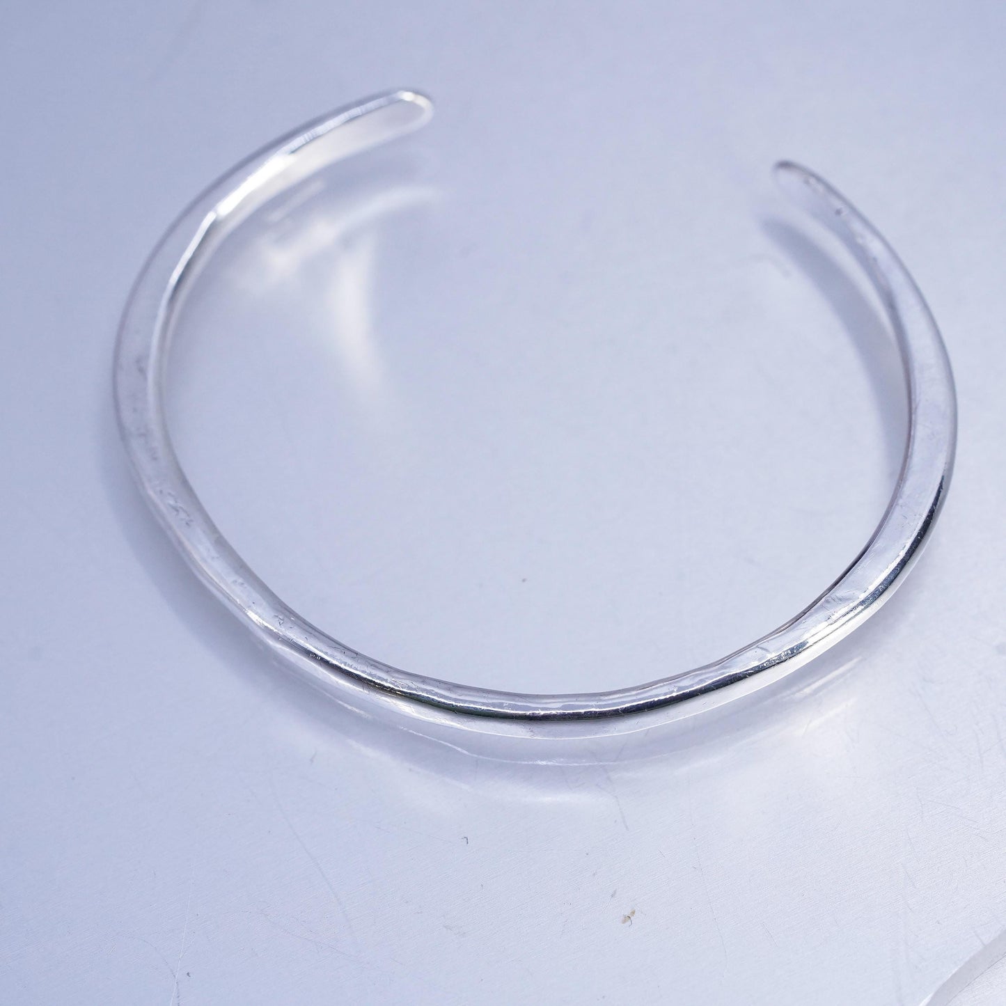 6", VTG Native American Sterling 925 silver handmade bracelet, hammered cuff