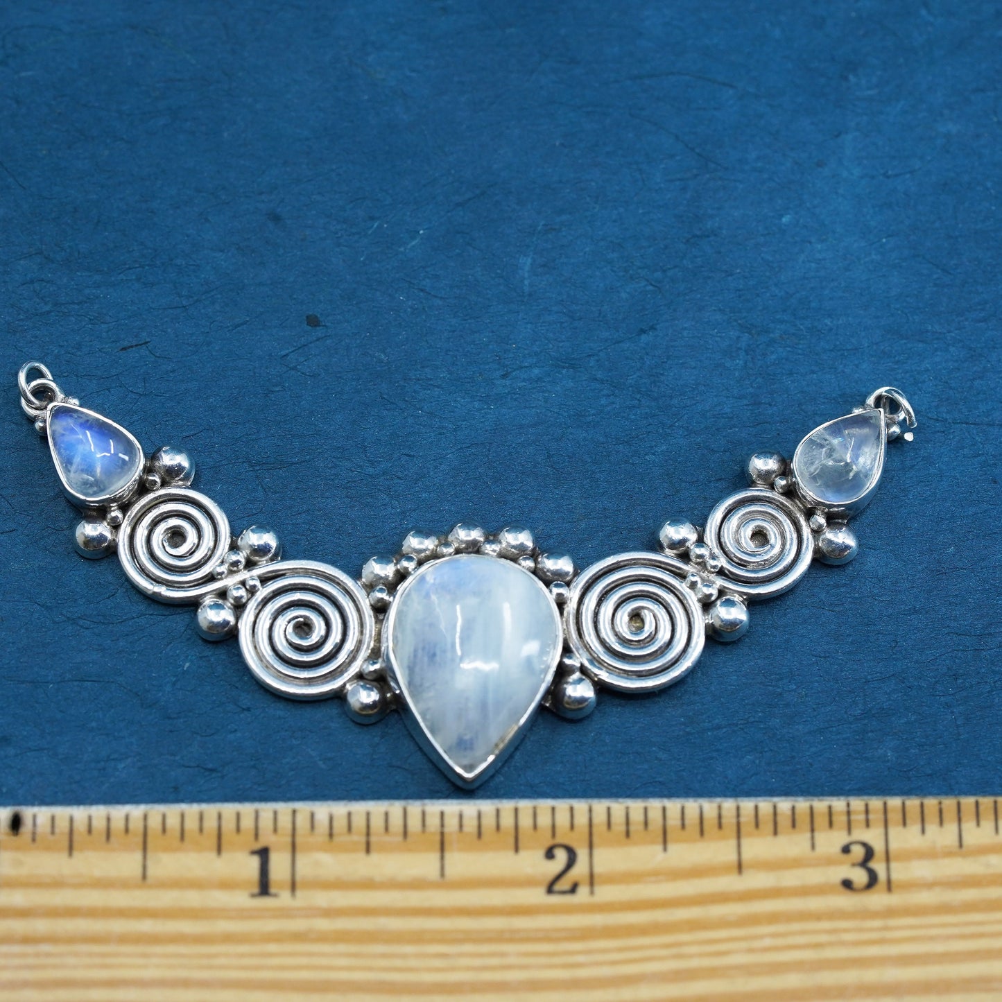 Vintage Sterling 925 silver handmade pendant with teardrop moonstone