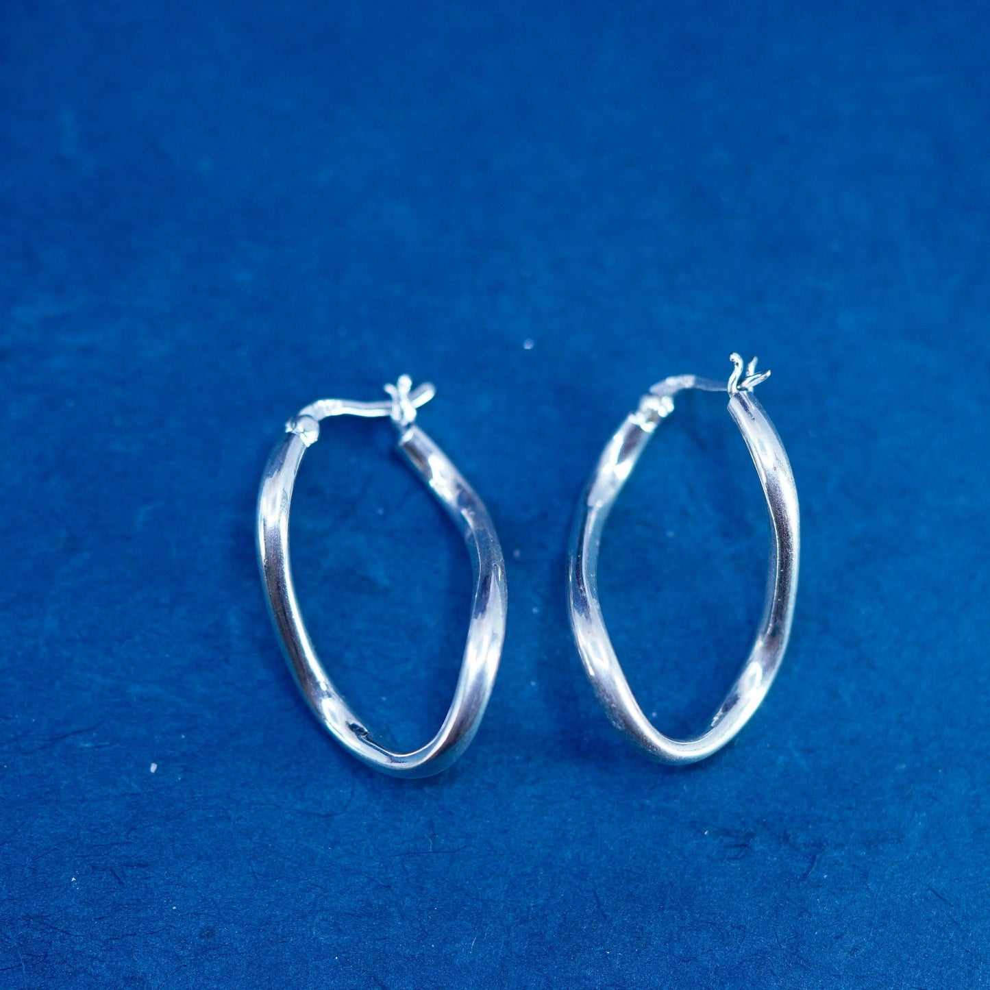 1.25”, vintage Sterling silver handmade oval hoop earrings, Modern 925 huggie