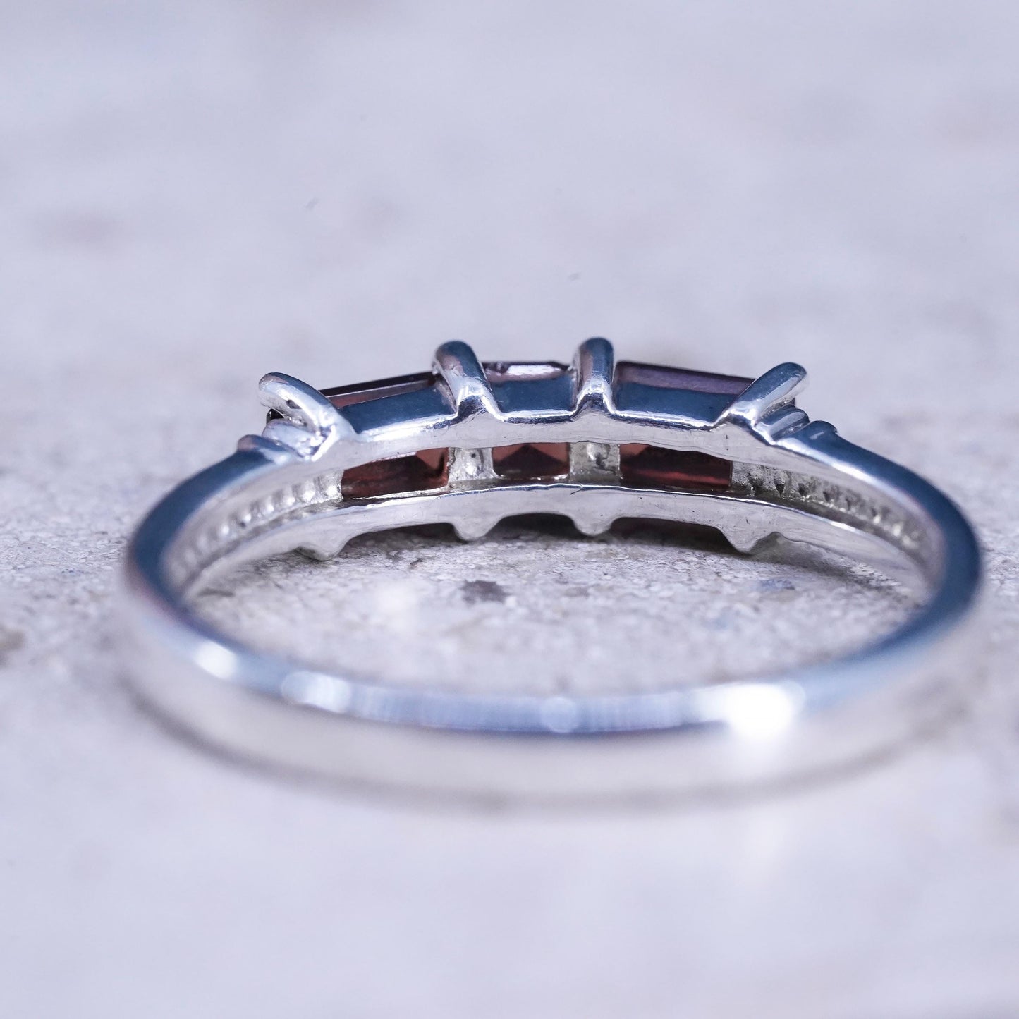 Size 8, Nicole Miller Sterling 925 silver stackable band ring with ruby stone