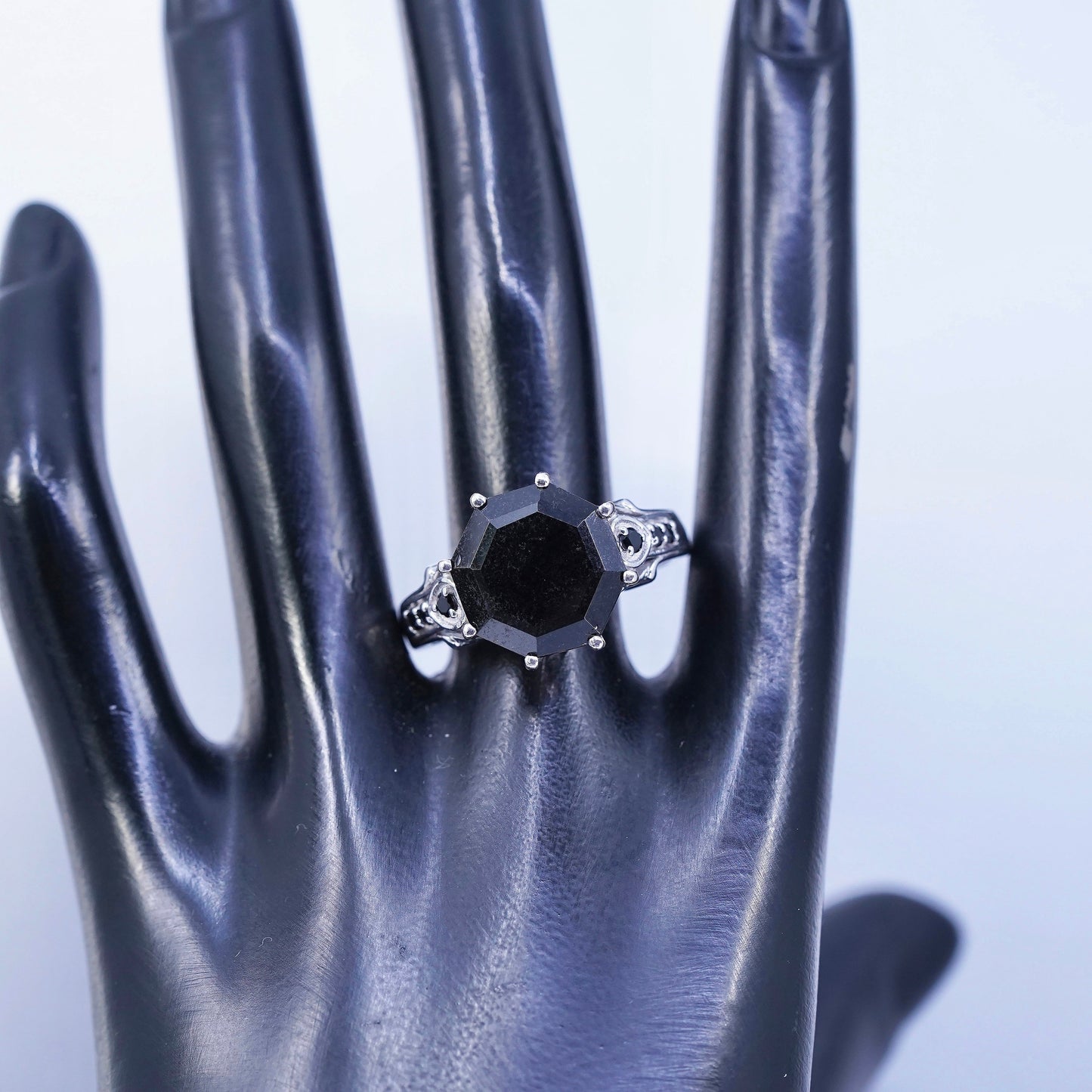 Size 11.25, vintage Sterling 925 silver filigree ring with obsidian