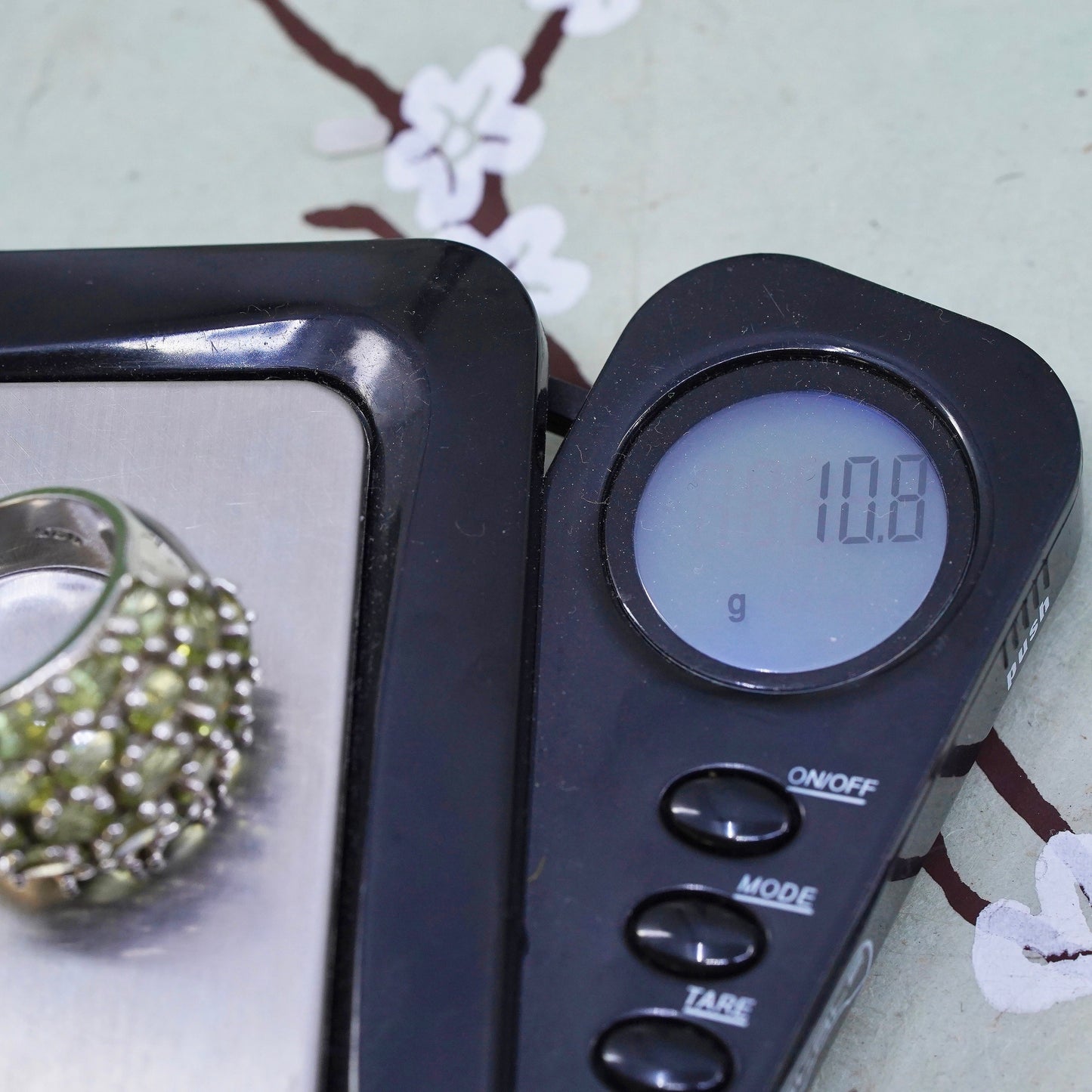 Size 7, vintage Sterling silver handmade ring, 925 band with cluster peridot