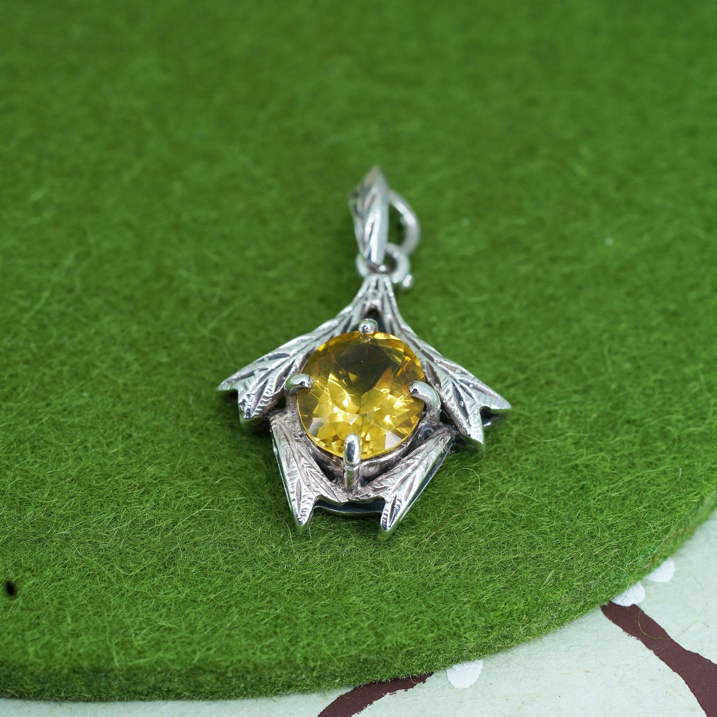 Vintage sterling 925 silver handmade pendant with oval citrine