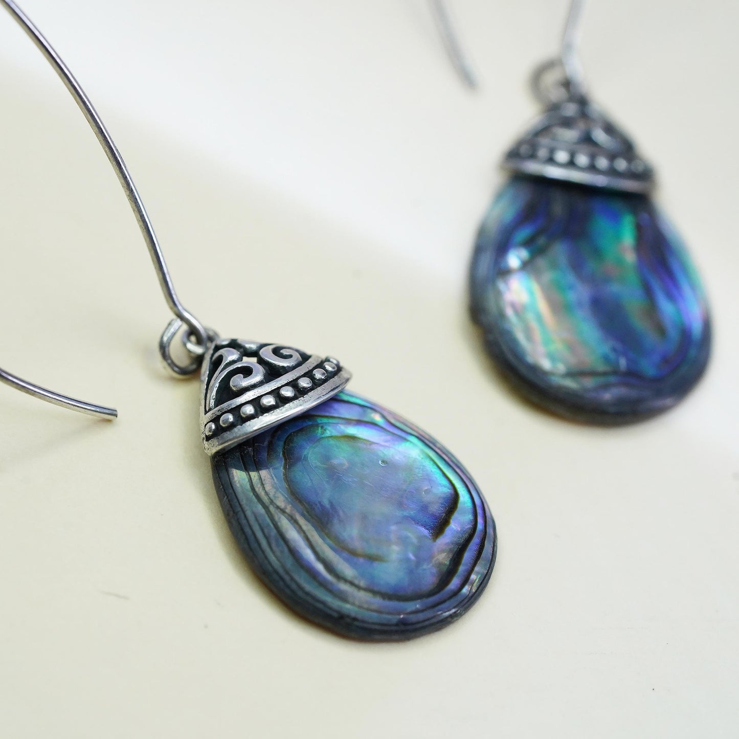 Vintage Thailand FD sterling 925 silver handmade teardrop earrings with abalone