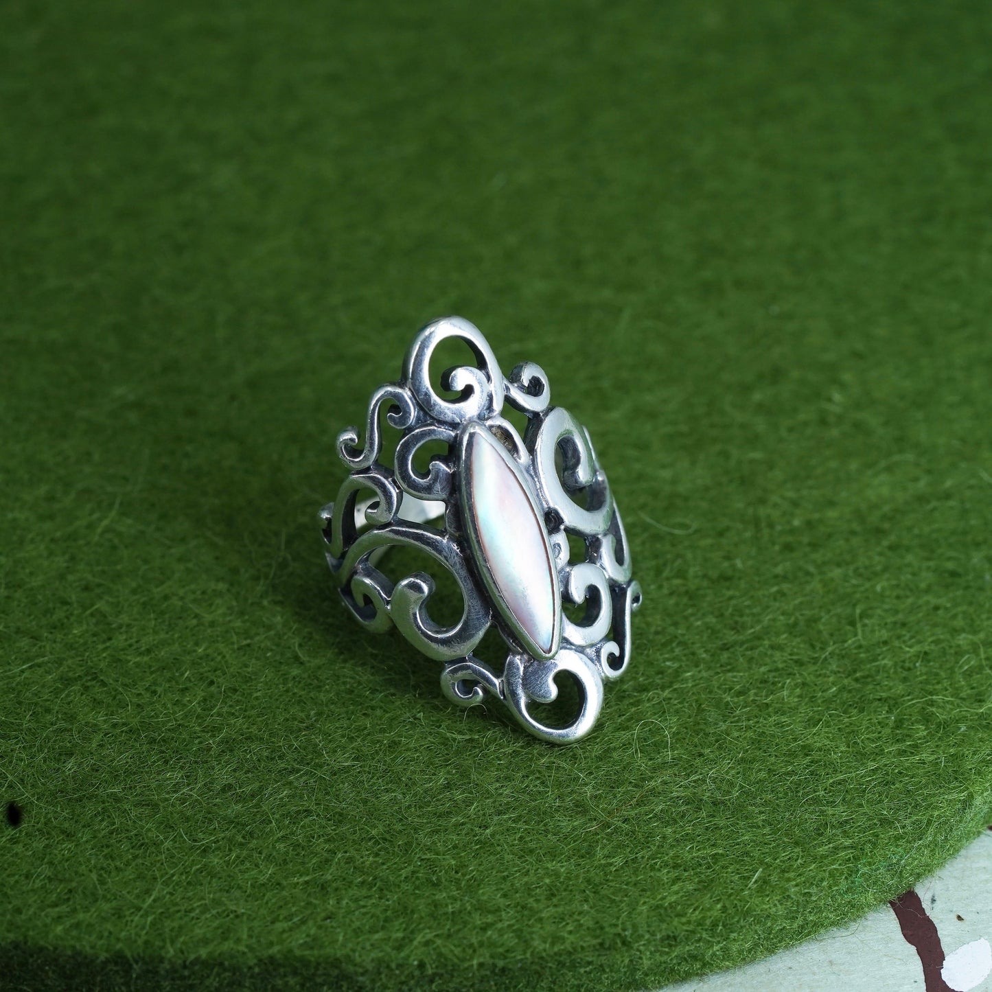 Size 4, southwestern sterling 925 silver handmade filigree band ring abalone