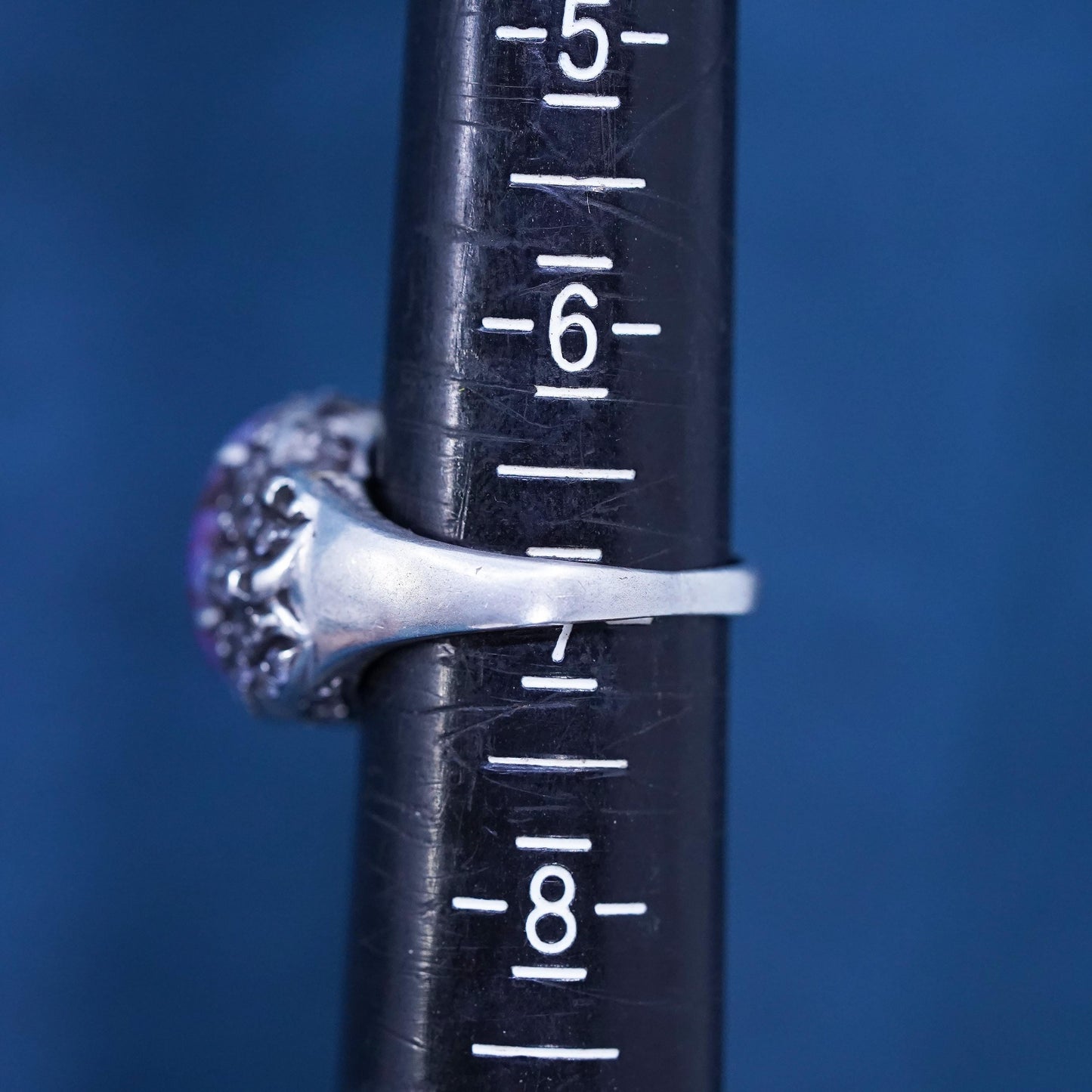Size 7, vintage Sterling 925 silver handmade ring with purple turquoise