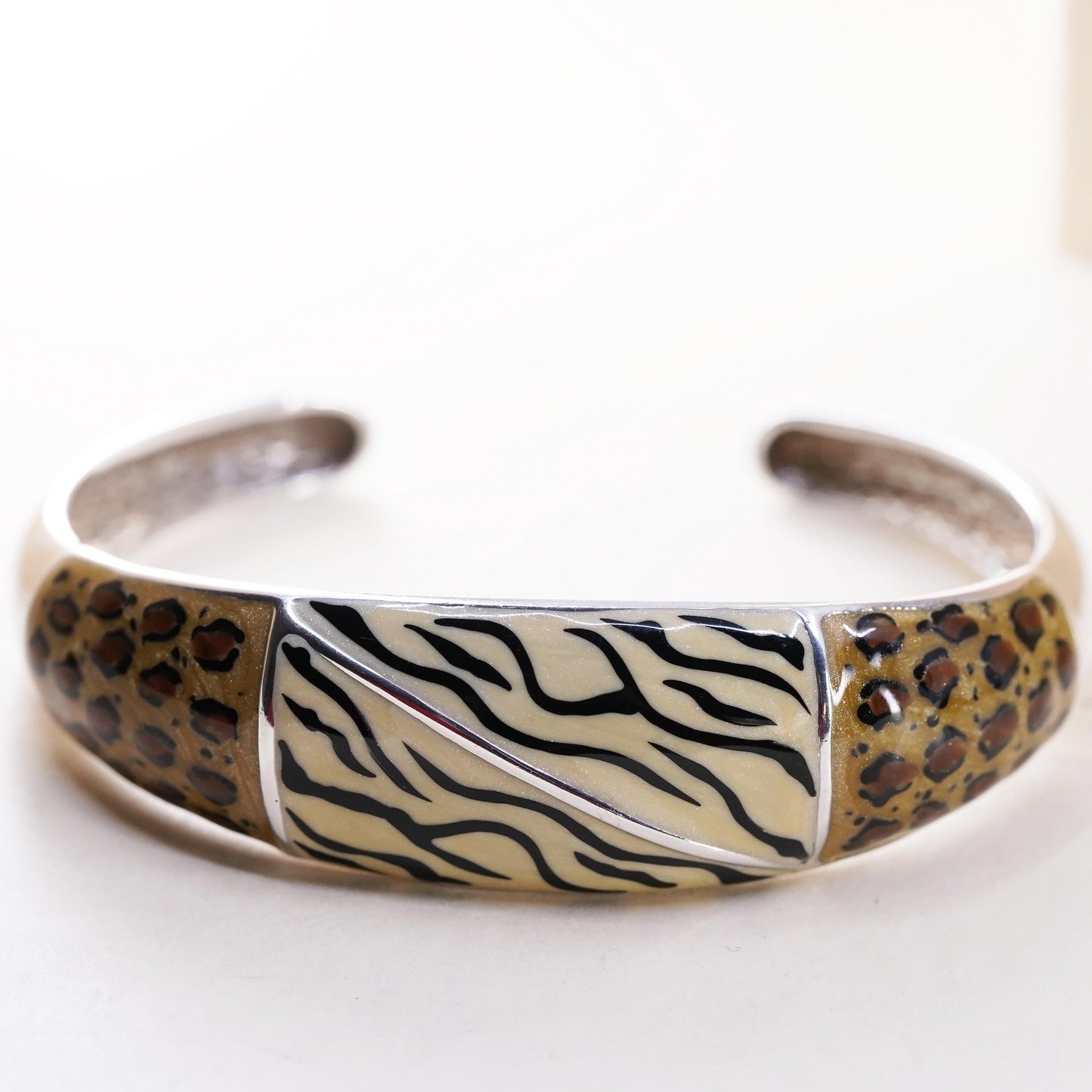 6.75", VTG Sign Italy CA 925 Sterling Leopard zebra Stripe Enamel cuff Bracelet