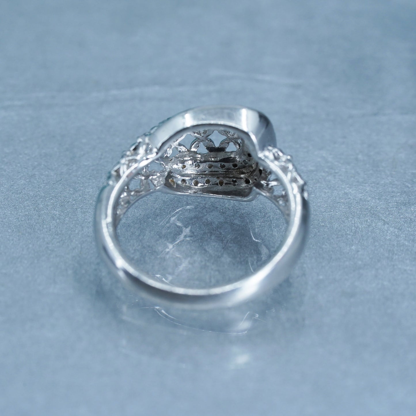 Size 9, vintage Sterling 925 silver handmade ring, filigree belt band diamonds