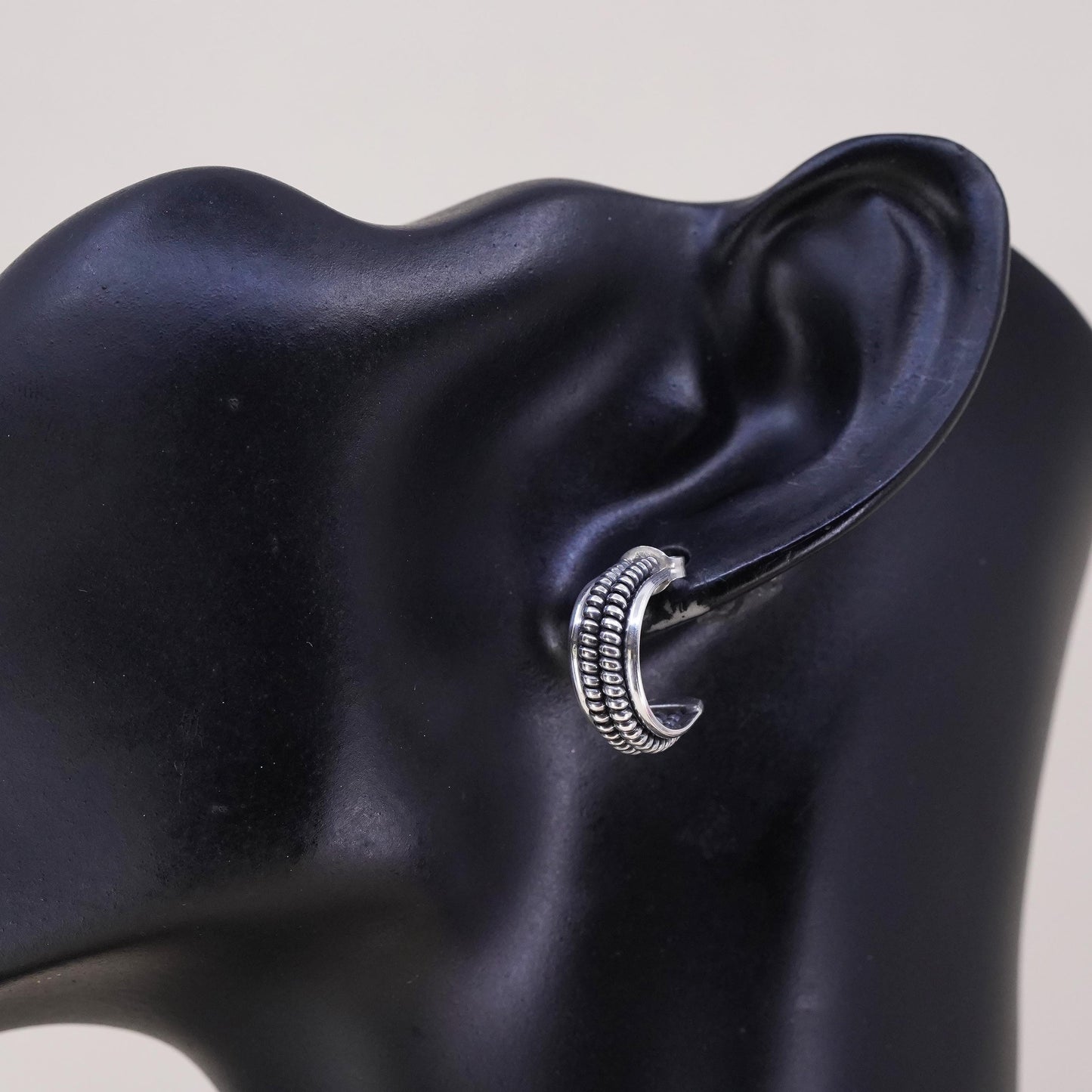 0.75”, Vintage sterling silver single earring, cable 925 huggie hoop