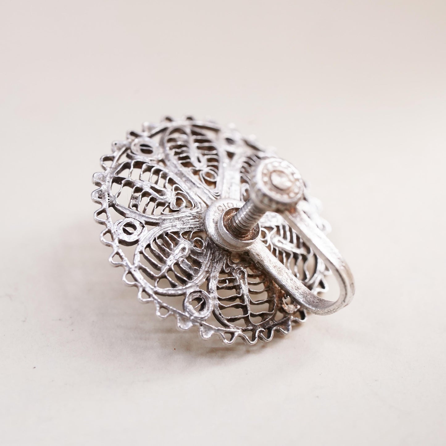 Mexican sterling silver single earring, 925 filigree sombrero hat screw back
