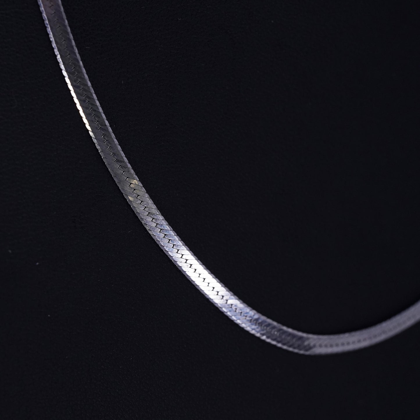 18” 3mm, vintage Italian Sterling 925 silver herringbone chain necklace