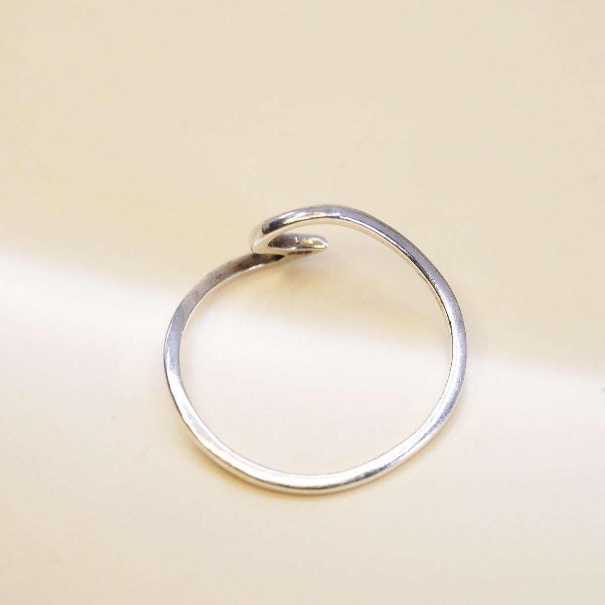 Size 5.5, vintage sterling 925 silver handmade ring, wavy band