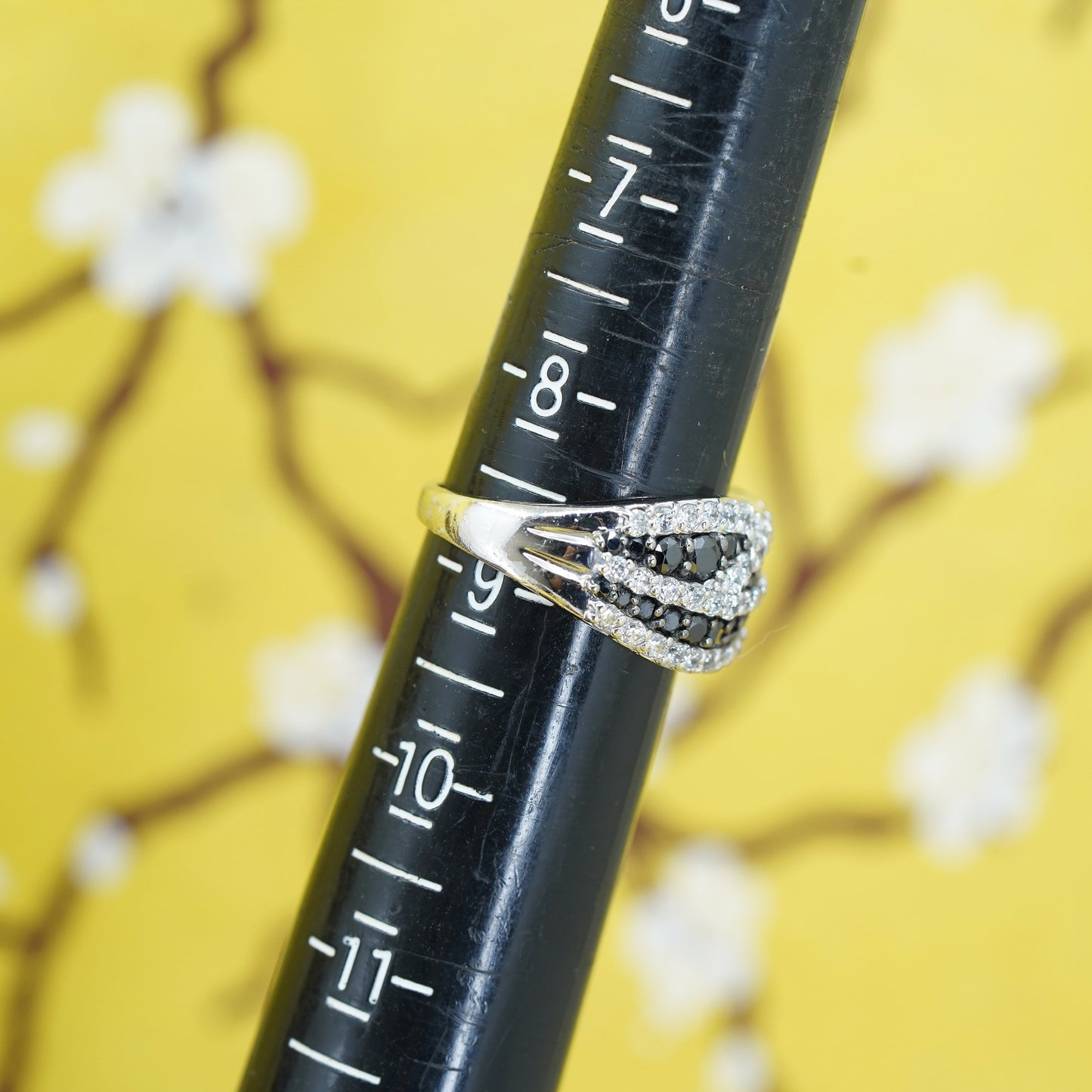 Size 8.75, vintage Sterling 925 silver engagement ring cluster black clear cz