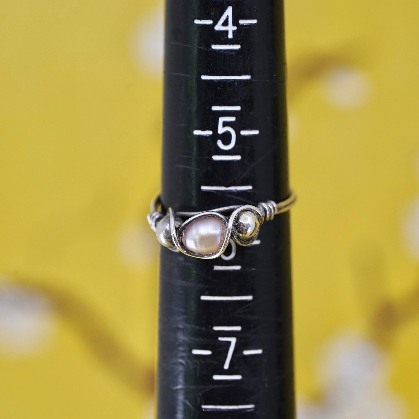 Size 6, vintage Sterling 925 silver handmade wired ring with freshwater pearl