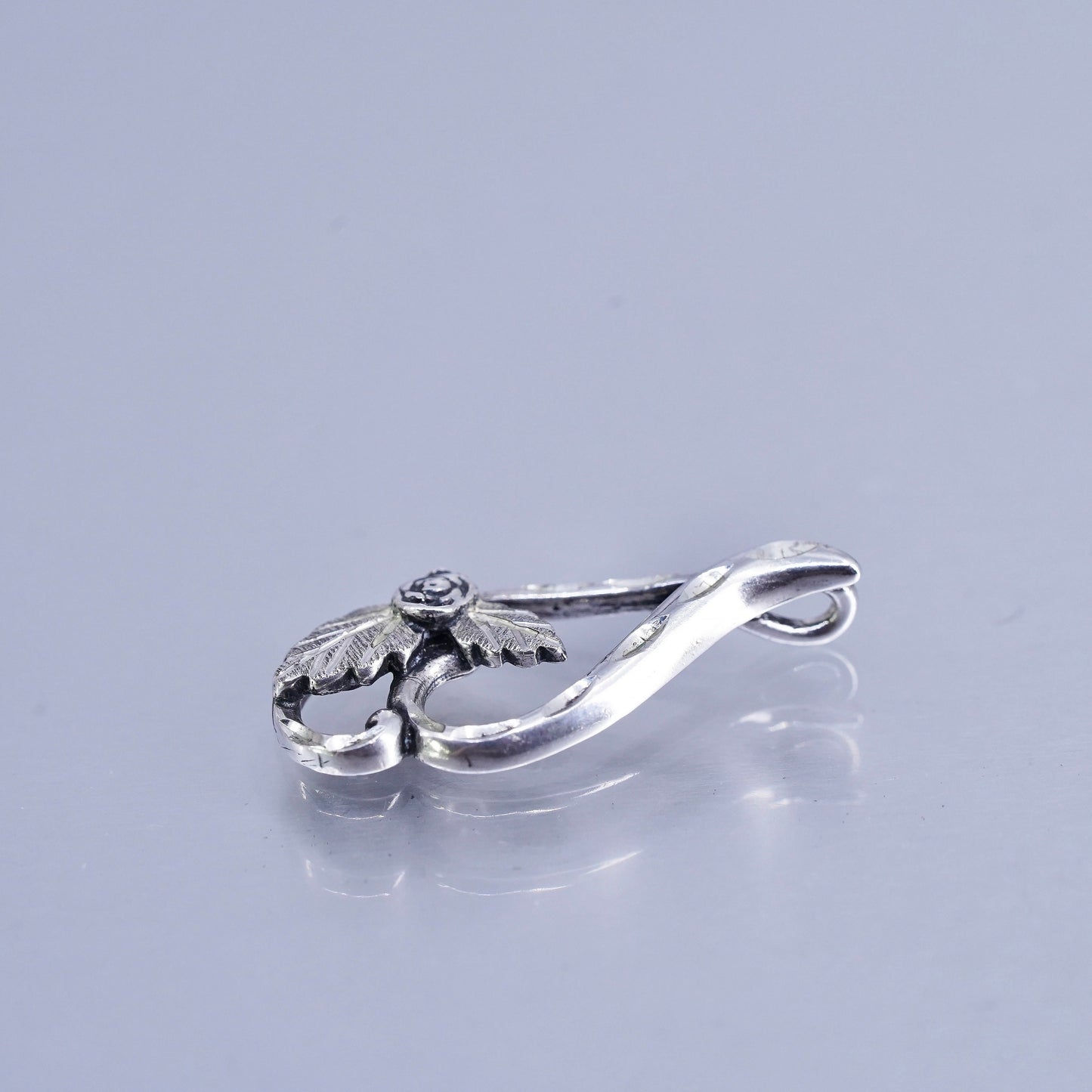VTG CCO Coleman Black Hills sterling silver teardrop pendant with rose leaves