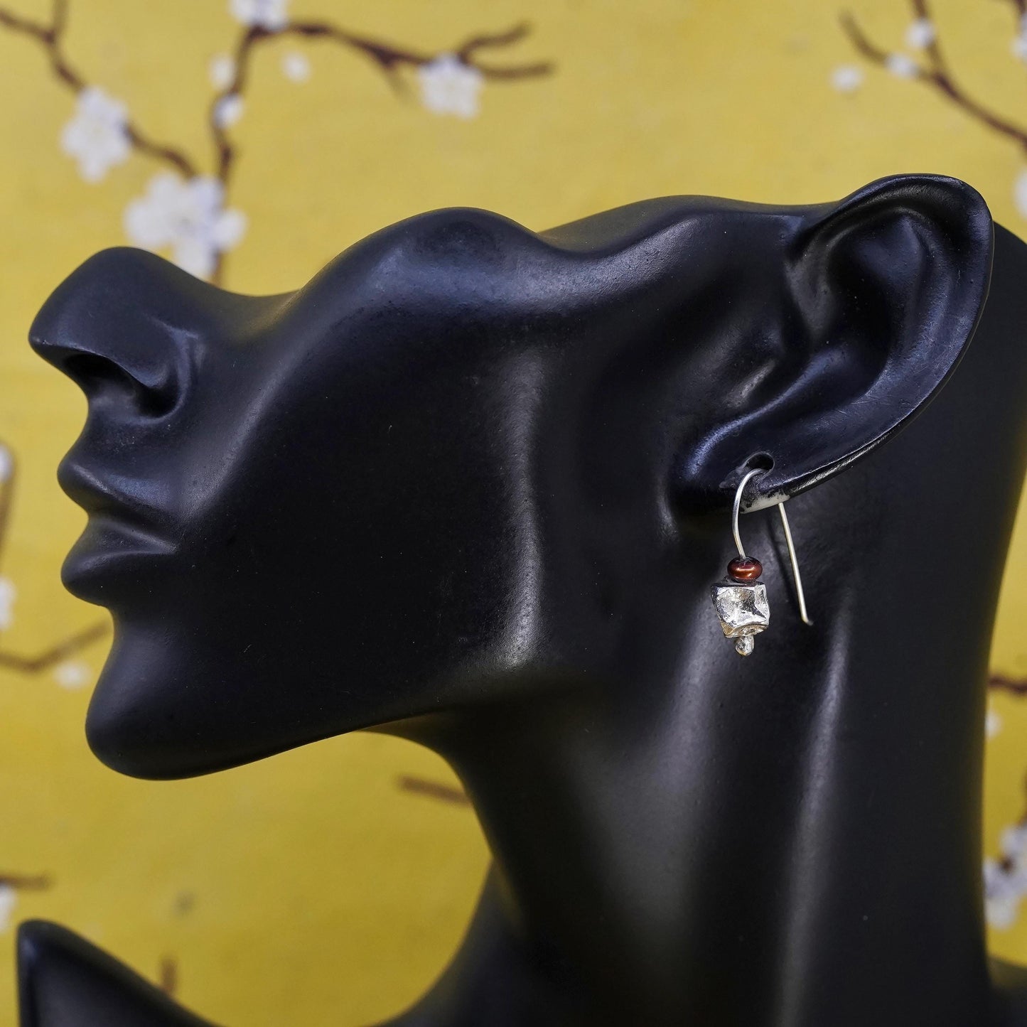 Vintage Sterling 925 silver handmade earrings dangles with nugget black pearl
