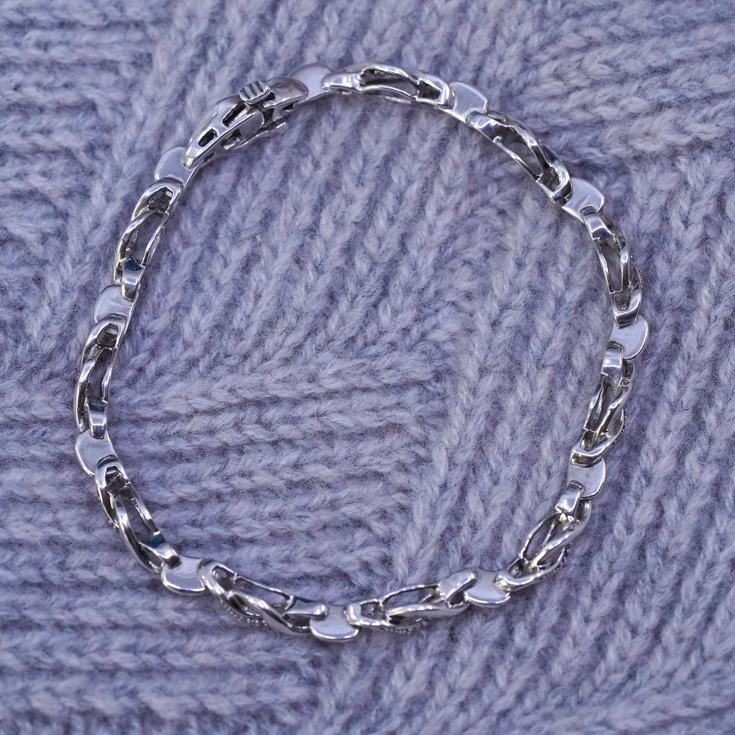 7.25”, vintage sterling 925 silver tennis bracelet with genuine diamond detail
