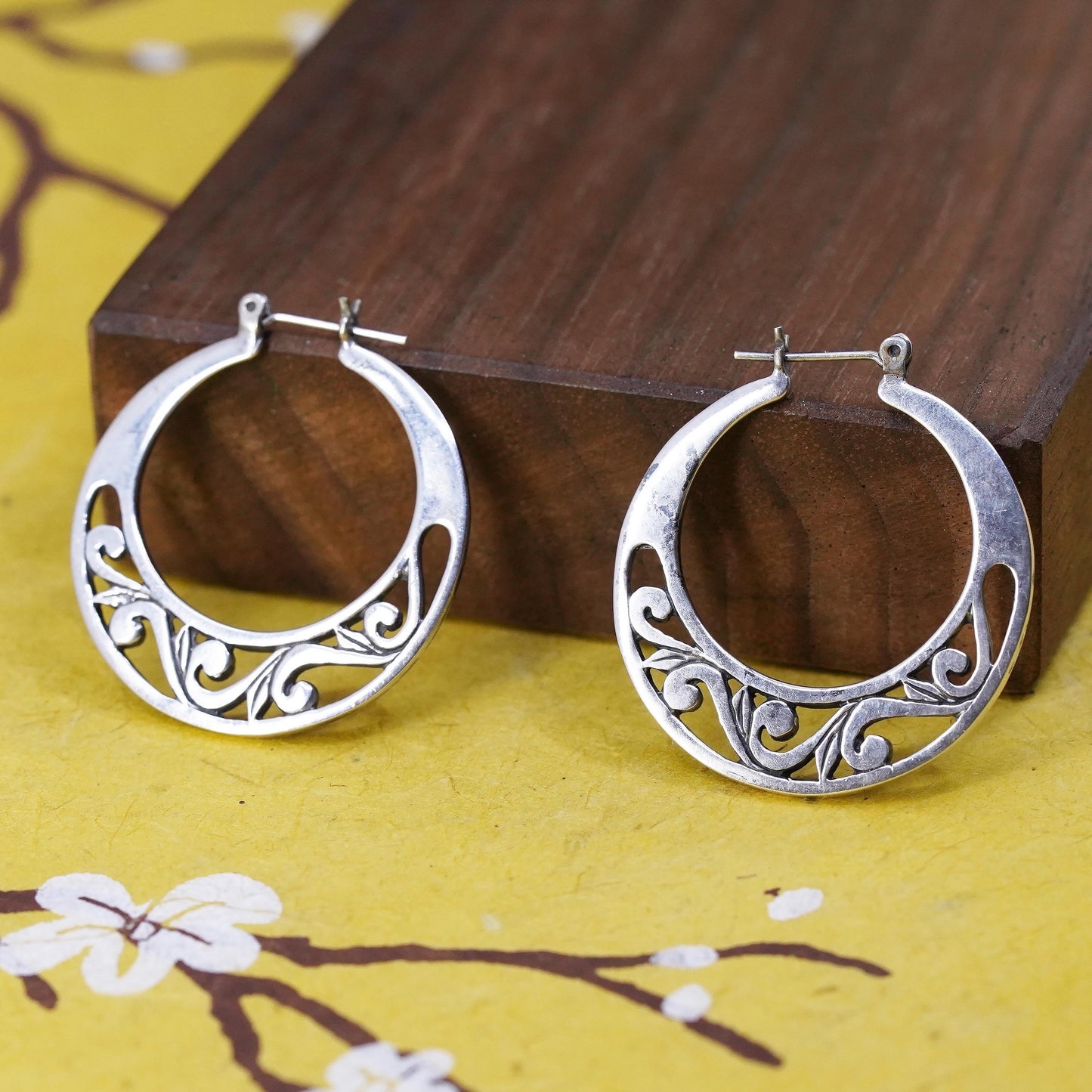 1.25”, vintage Jezlaine Sterling silver filigree hoop earrings, 925 huggie