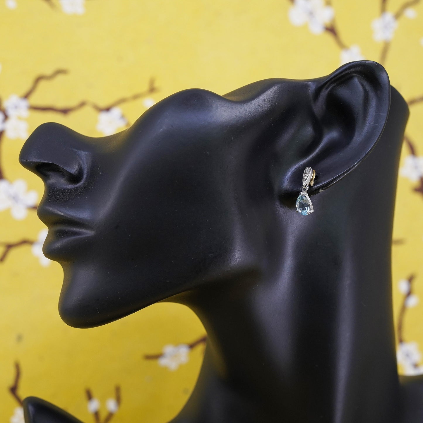 Vintage sterling 925 silver handmade earrings with teardrop topaz