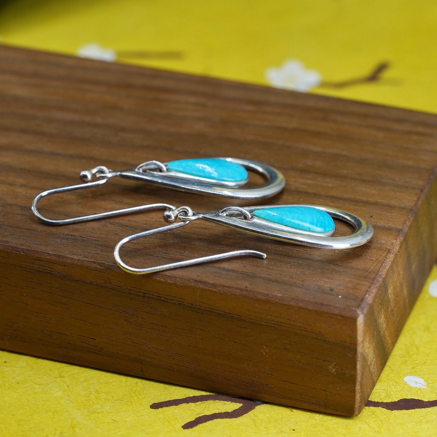 Southwestern Sterling 925 silver handmade earrings with teardrop turquoise